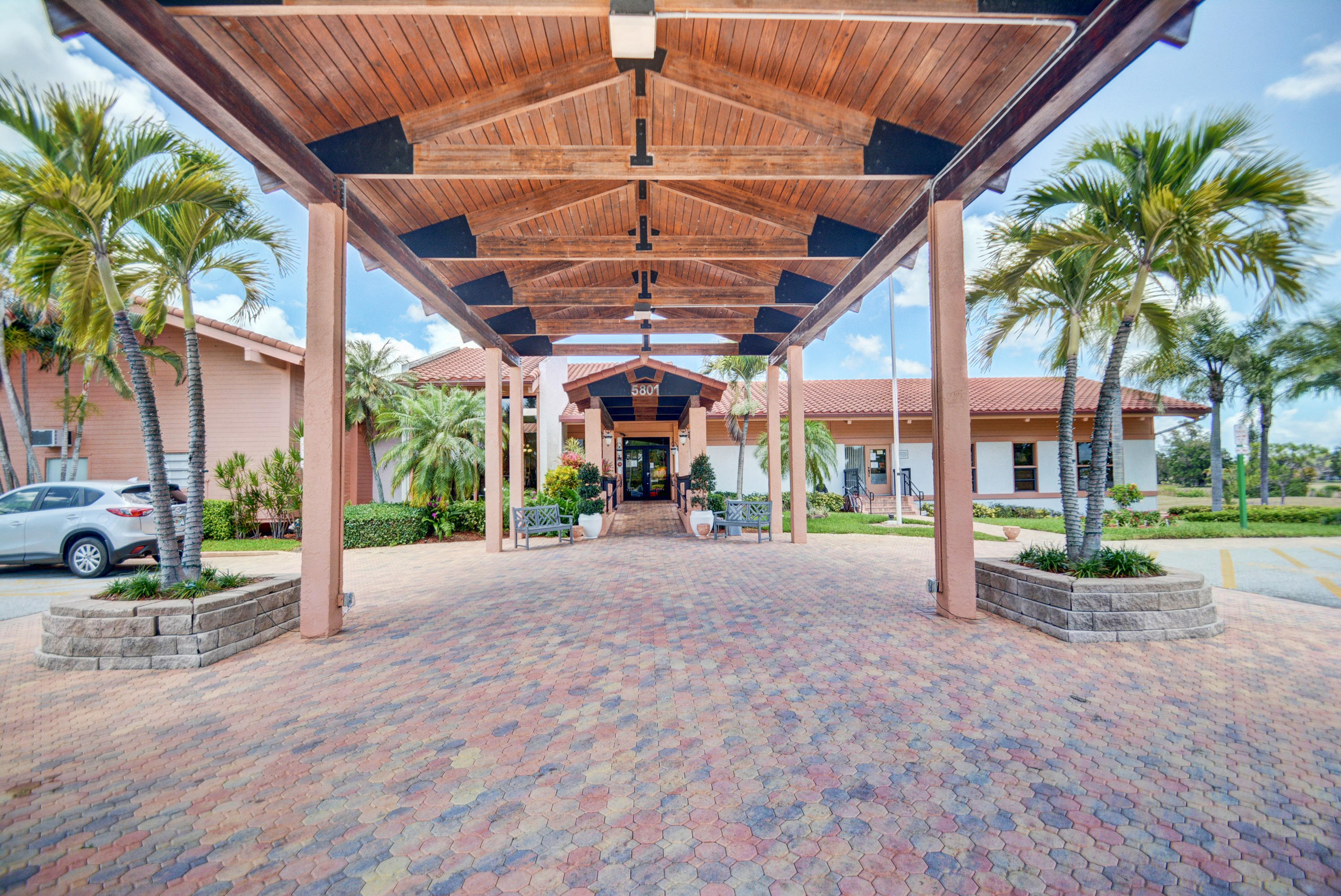 5778 Phoenix Palm Court A