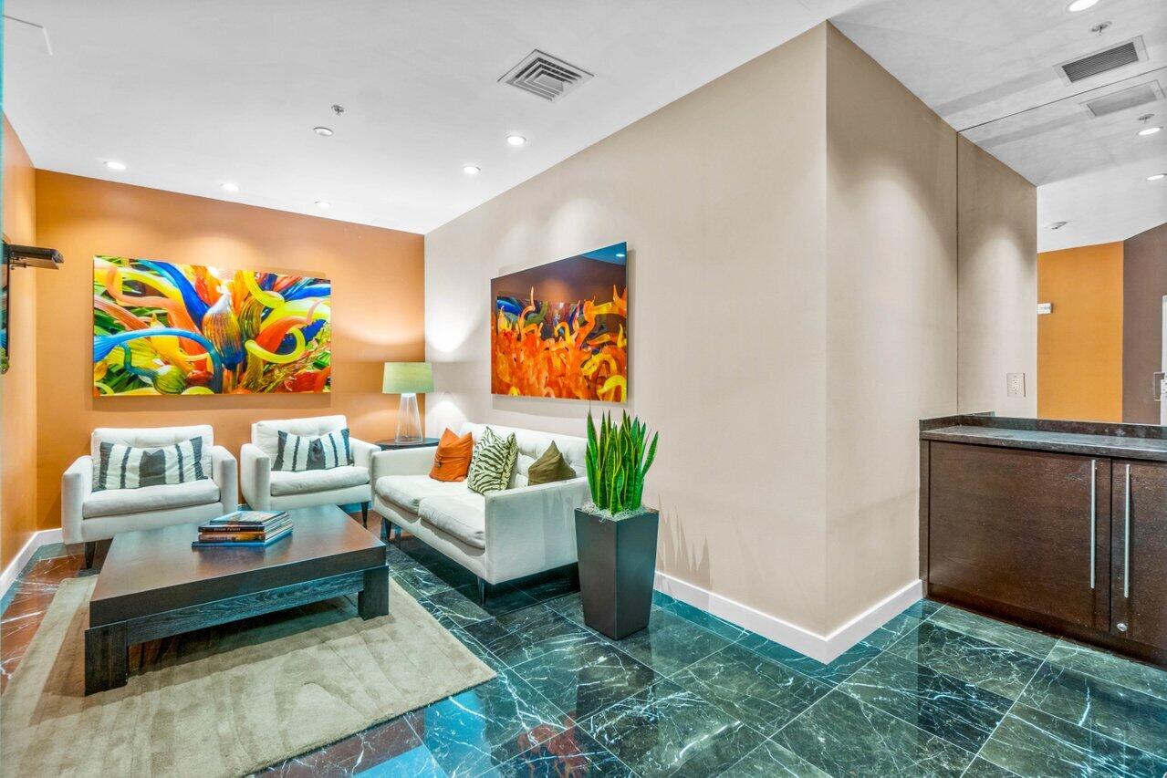 550 Okeechobee Boulevard Mph-07