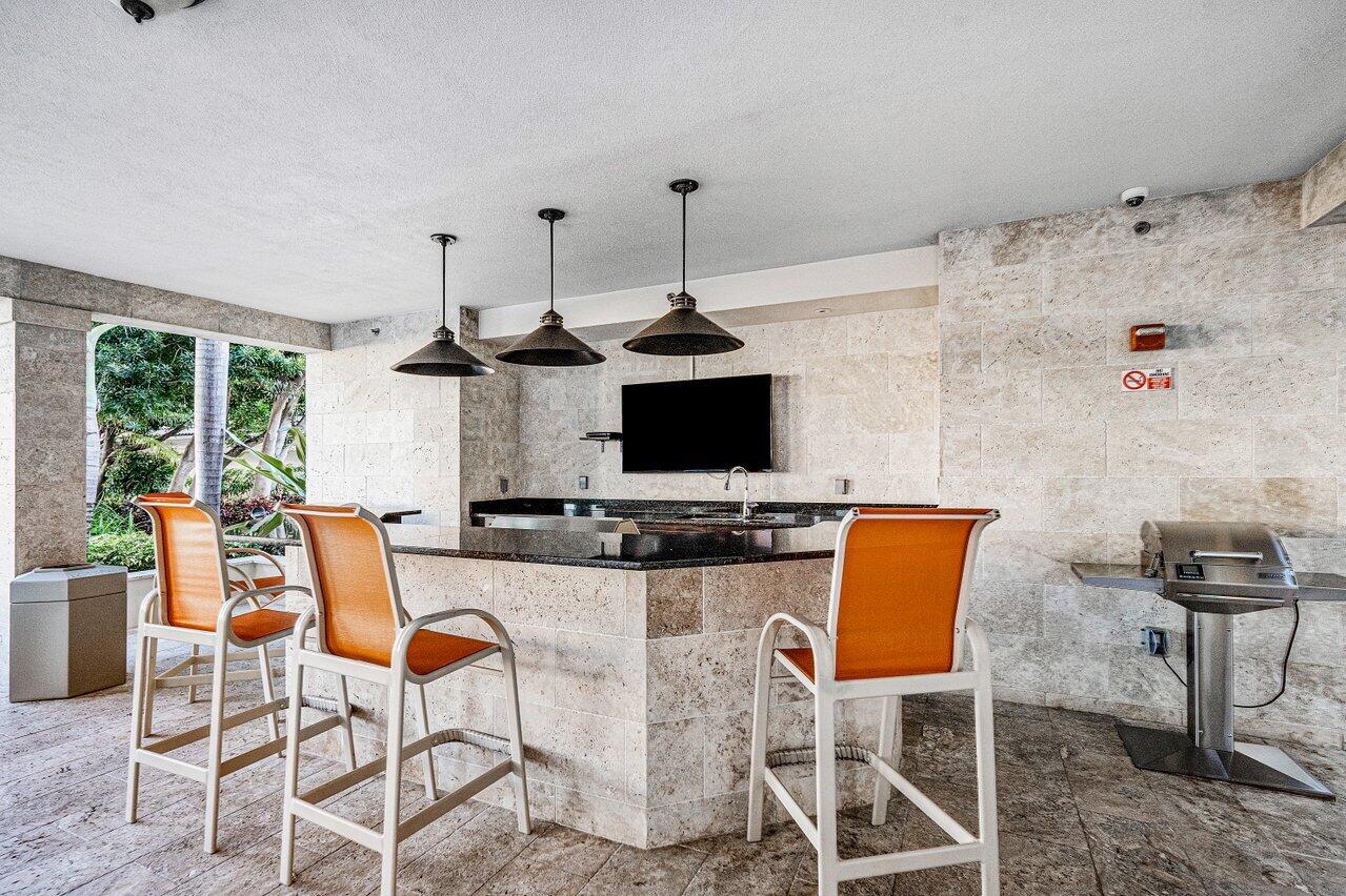 550 Okeechobee Boulevard Mph-07