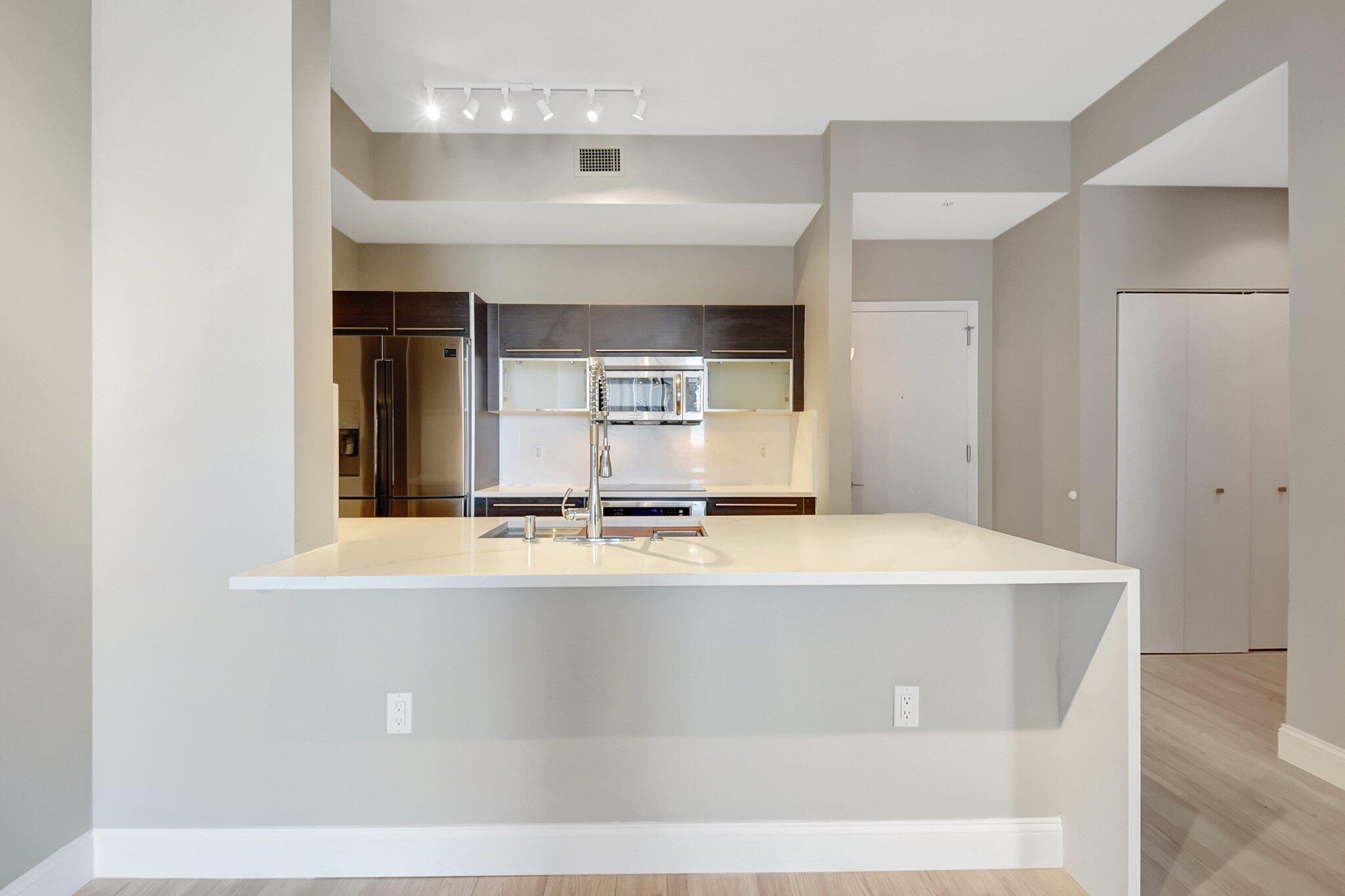 550 Okeechobee Boulevard Mph-07
