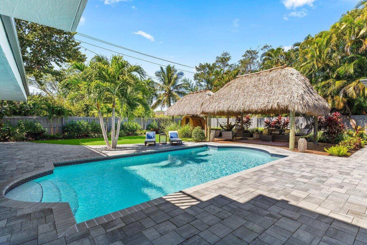 700 NW 2nd Avenue