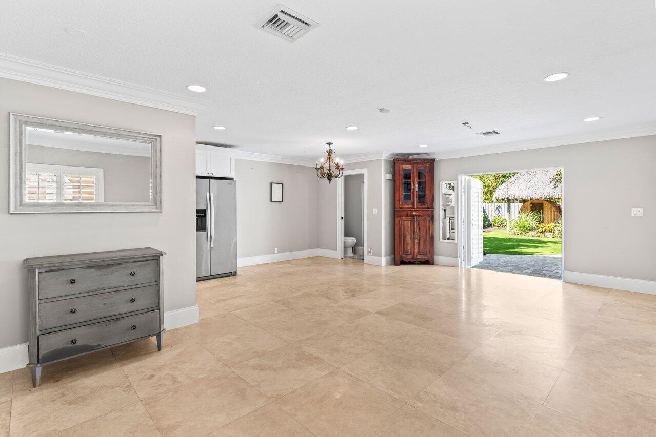 700 NW 2nd Avenue