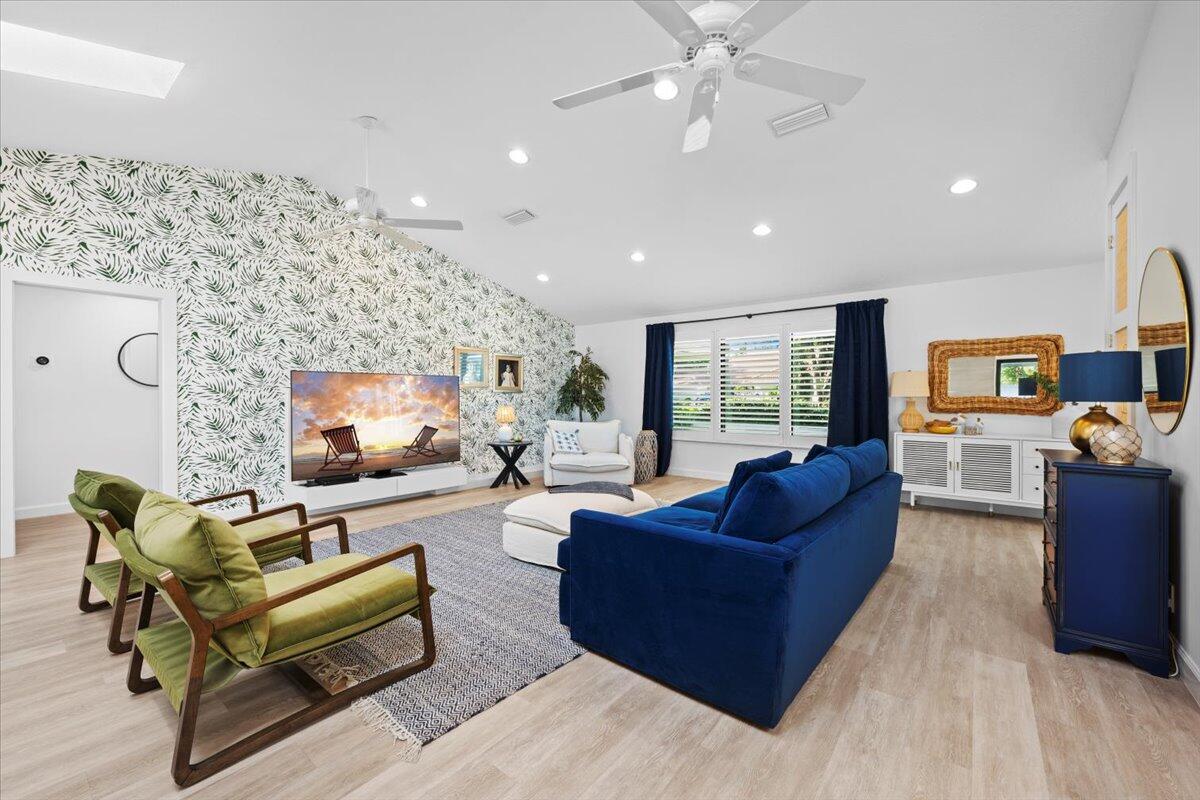 17 Glengary Road