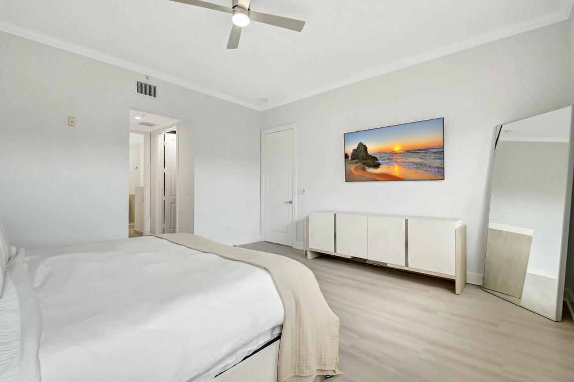 200 NE 2nd Avenue 315