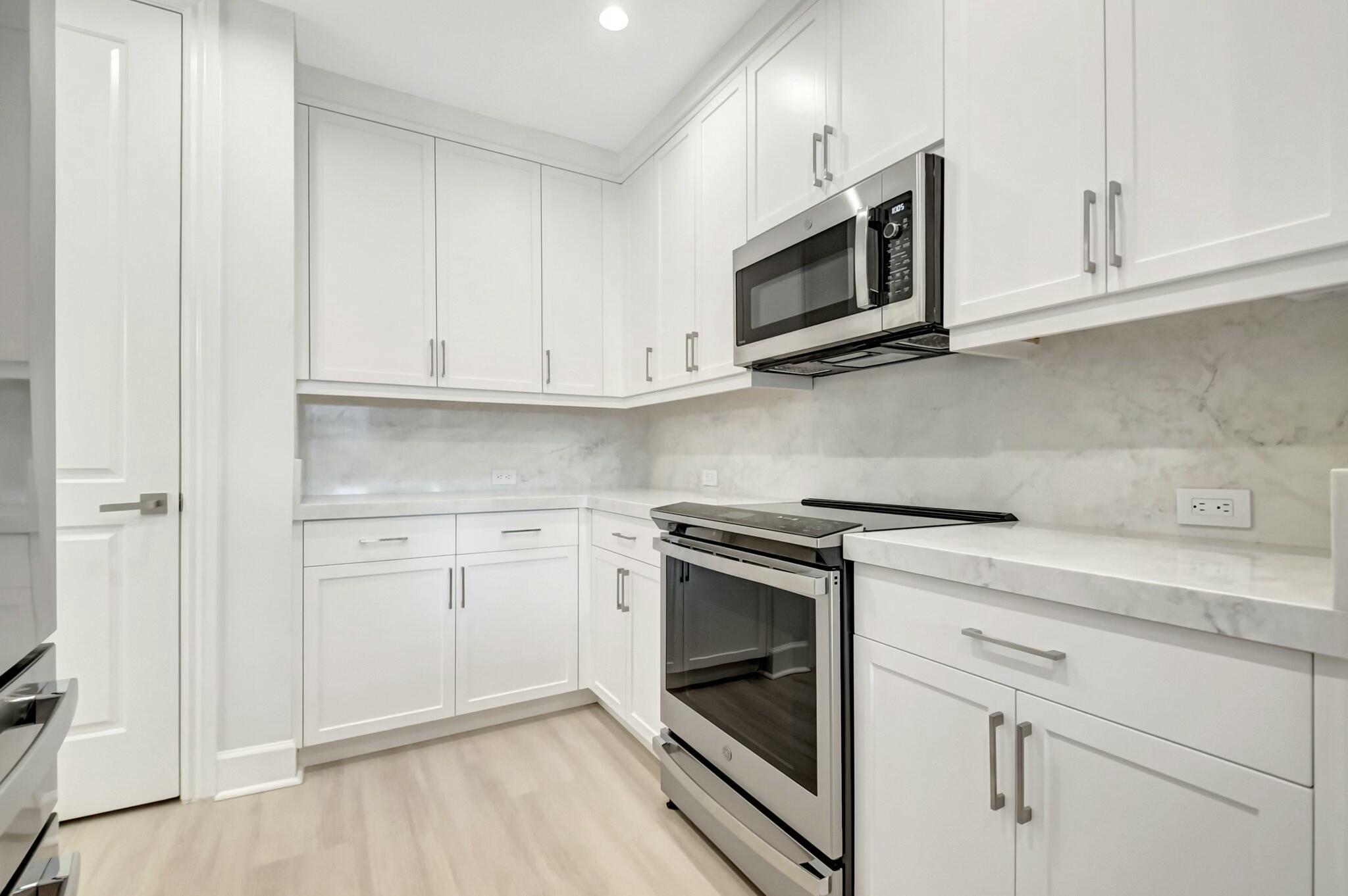 200 NE 2nd Avenue 315