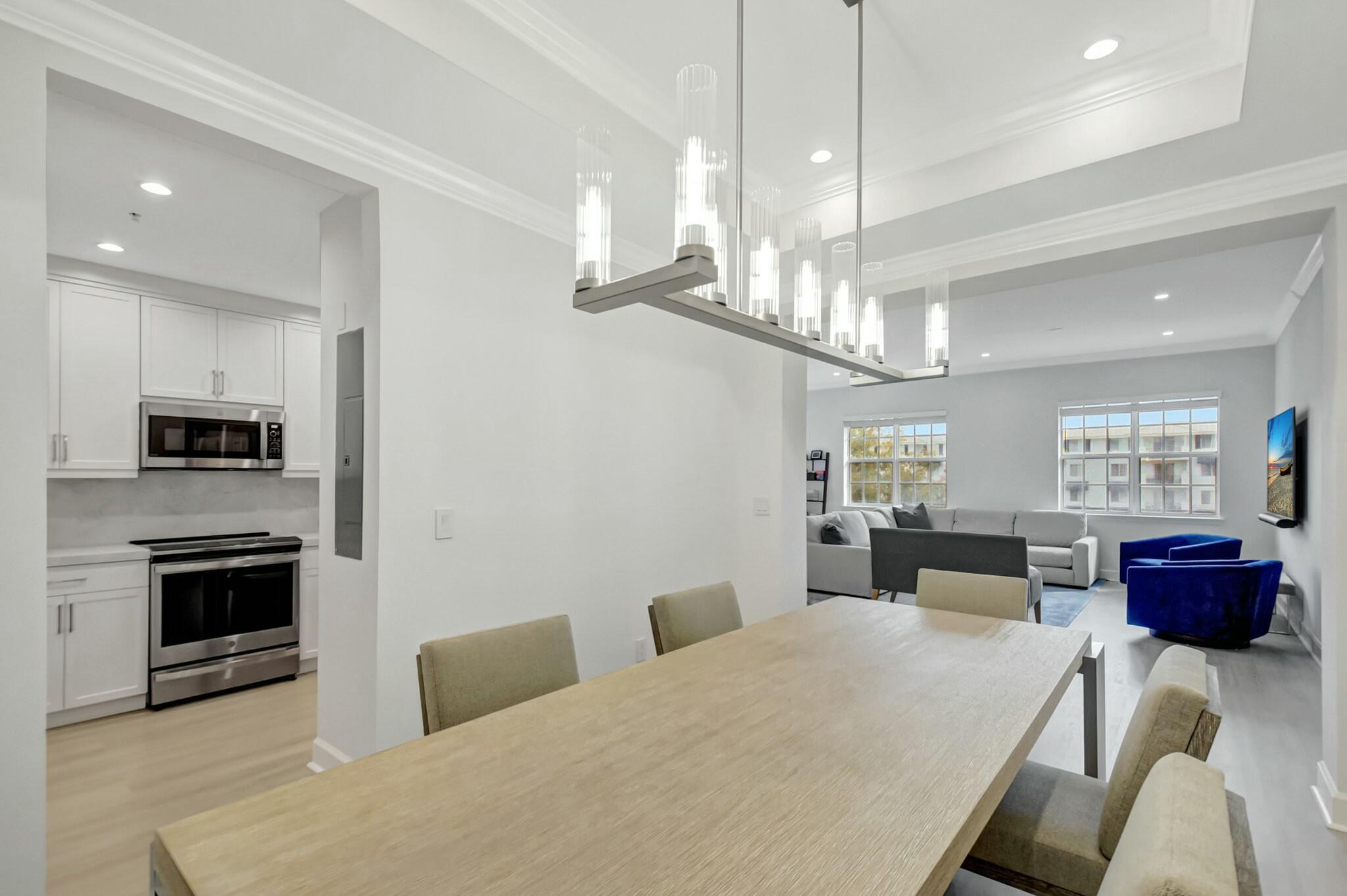 200 NE 2nd Avenue 315