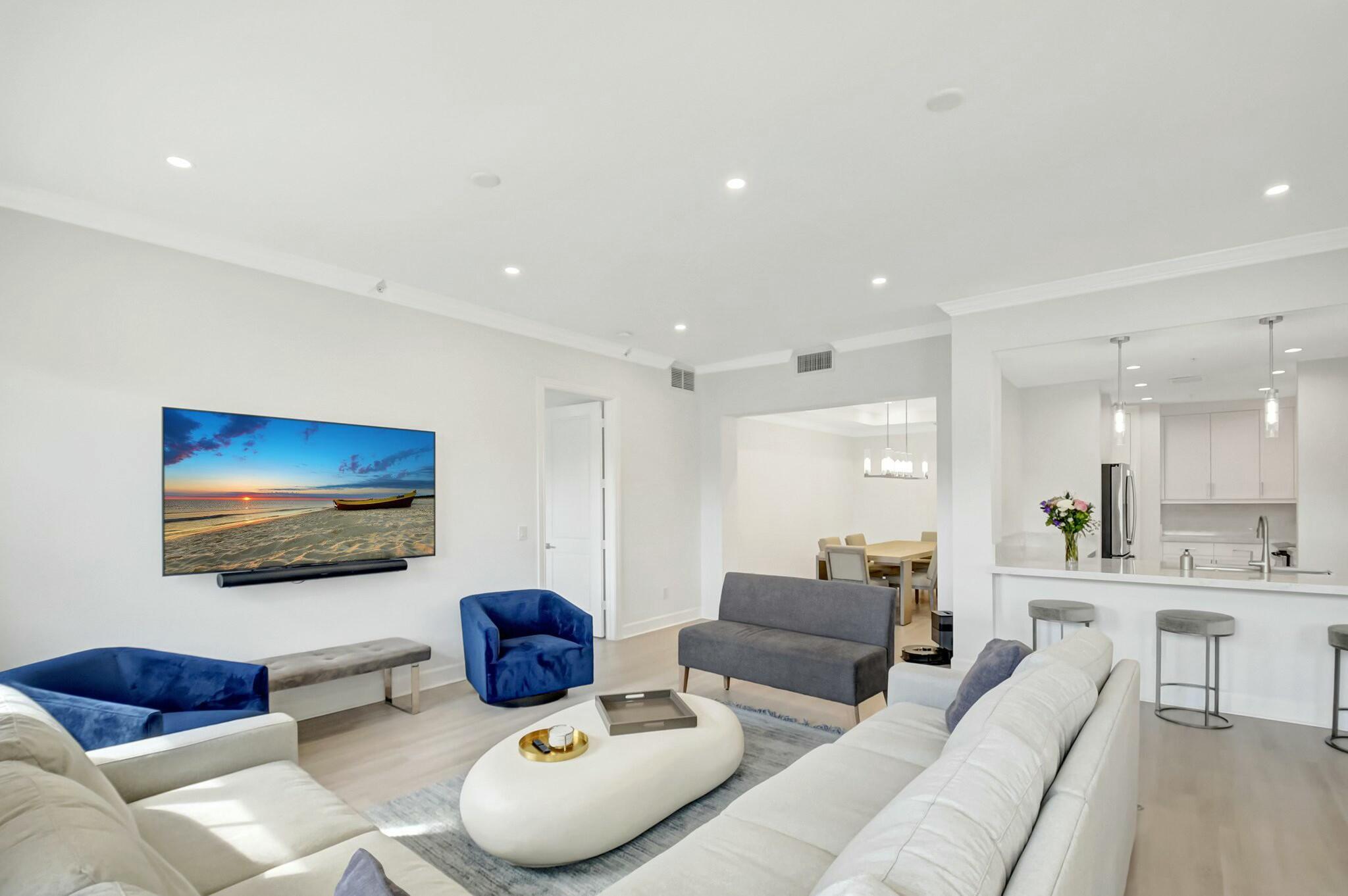 200 NE 2nd Avenue 315