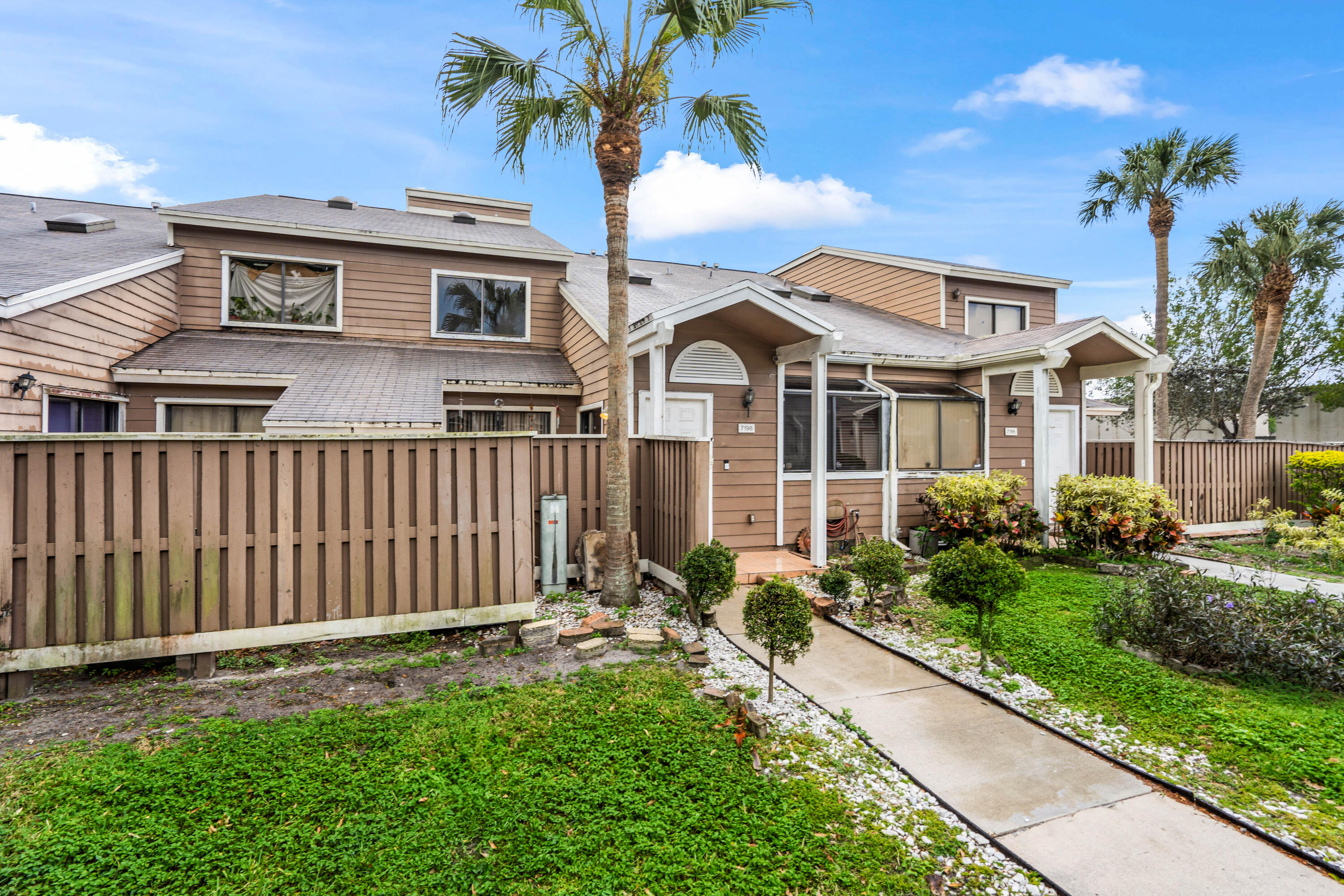 7198 Sportsmans Drive 2