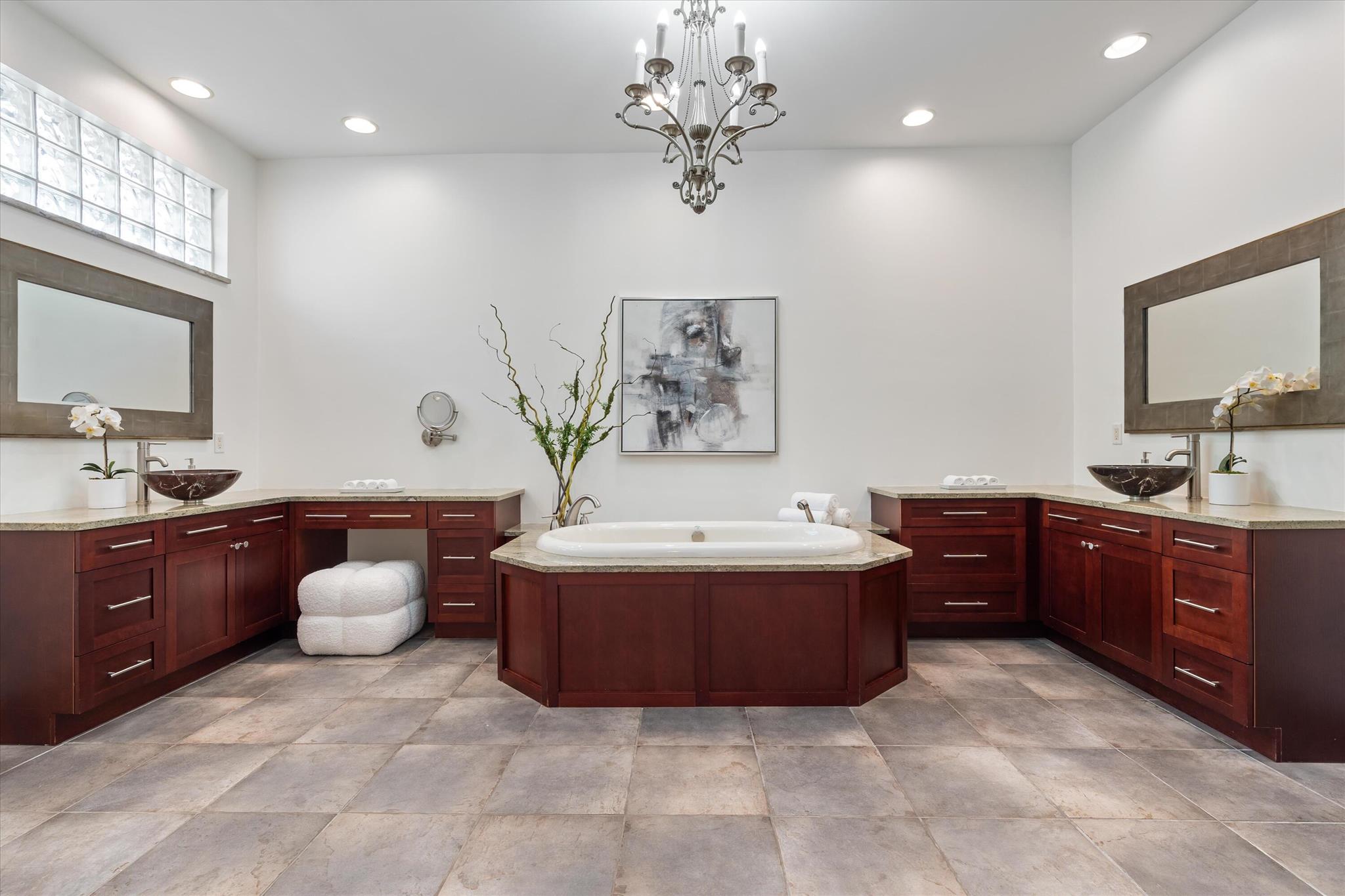 142 Segovia Way
