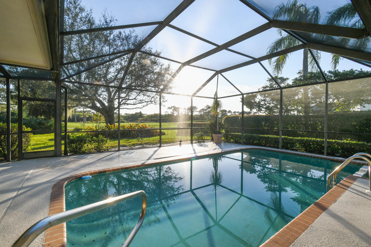 1549 NW Buttonbush Circle