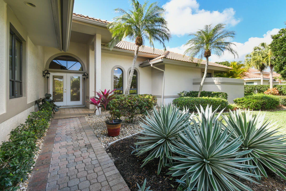 1549 NW Buttonbush Circle