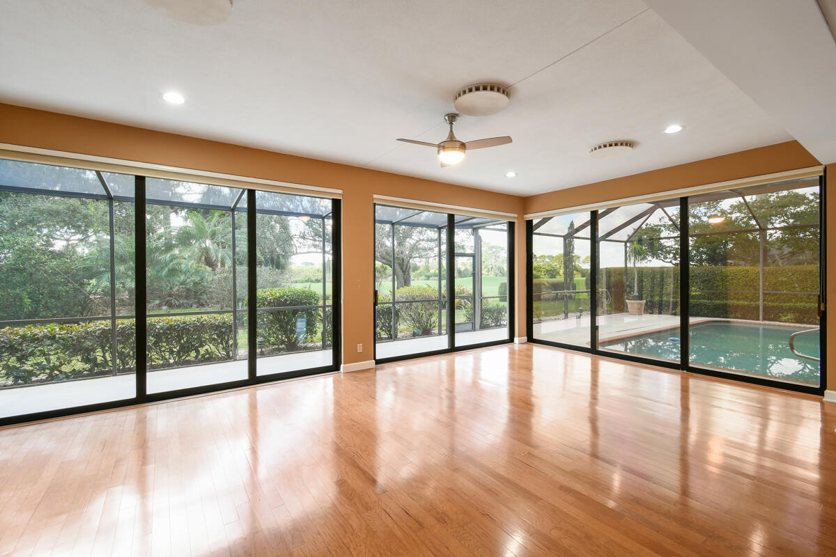 1549 NW Buttonbush Circle