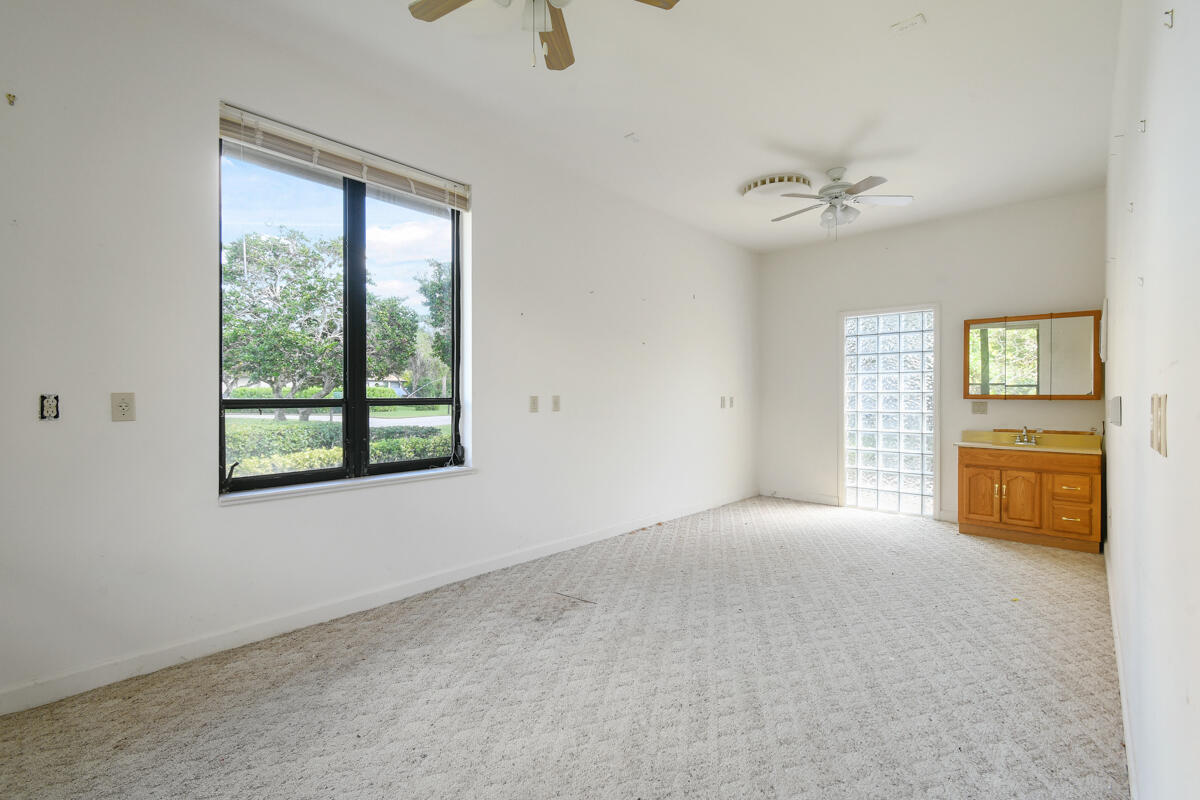 1549 NW Buttonbush Circle