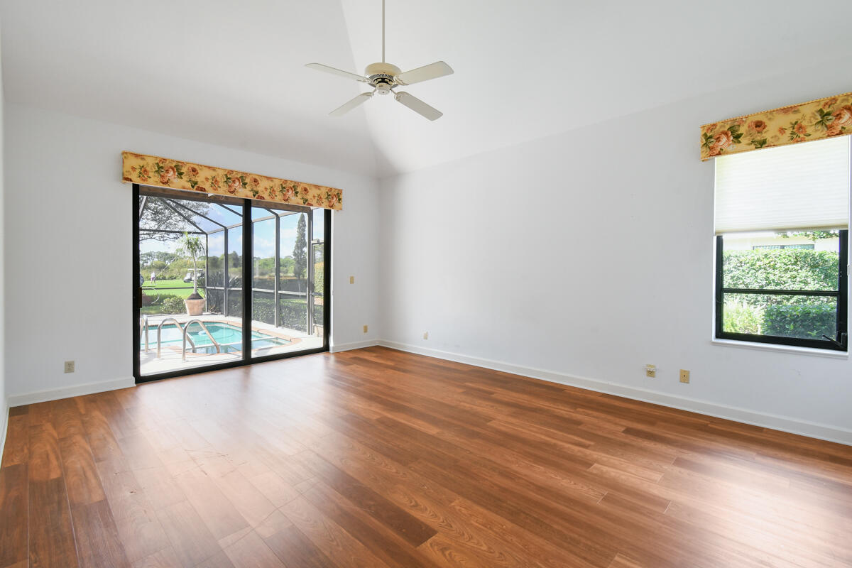 1549 NW Buttonbush Circle
