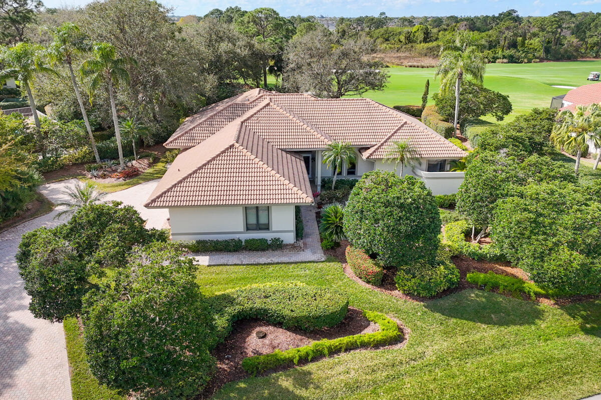 1549 NW Buttonbush Circle