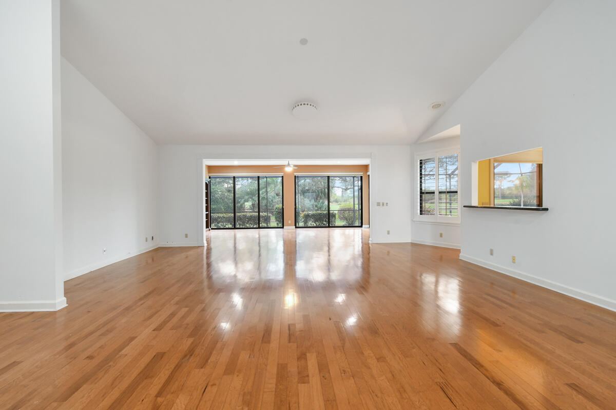1549 NW Buttonbush Circle