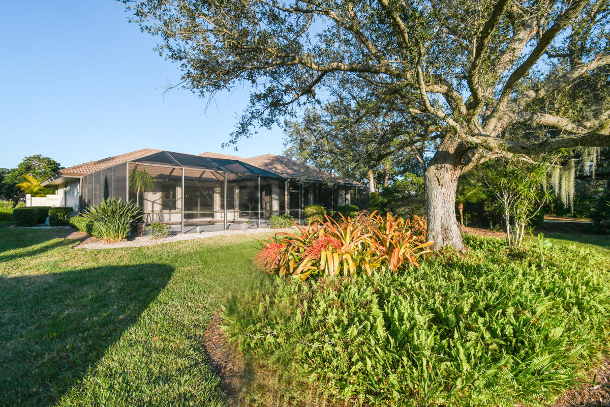 1549 NW Buttonbush Circle