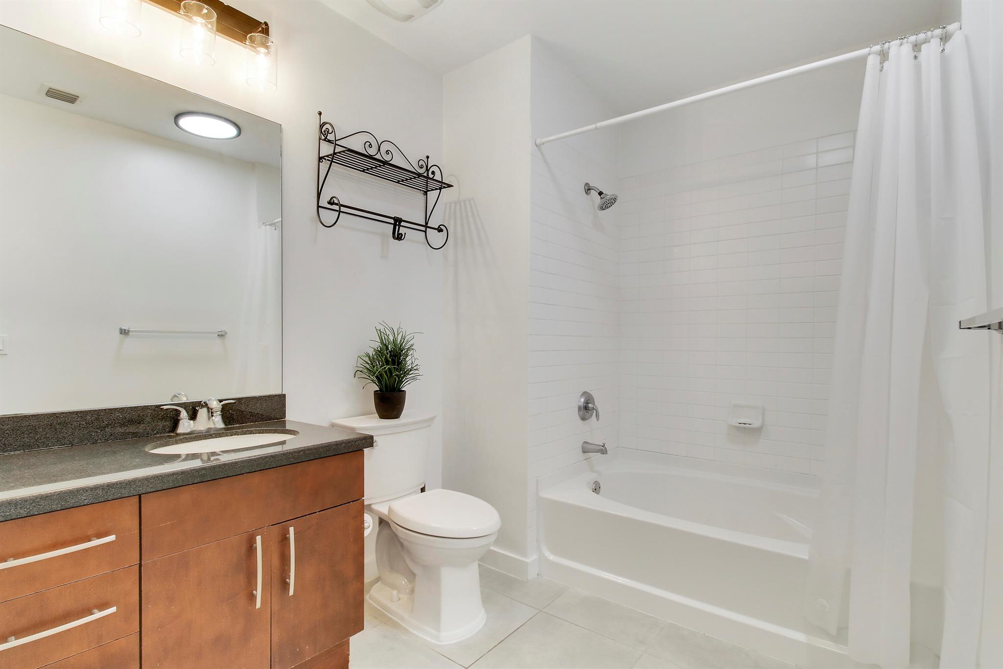 300 S Australian Avenue 1116