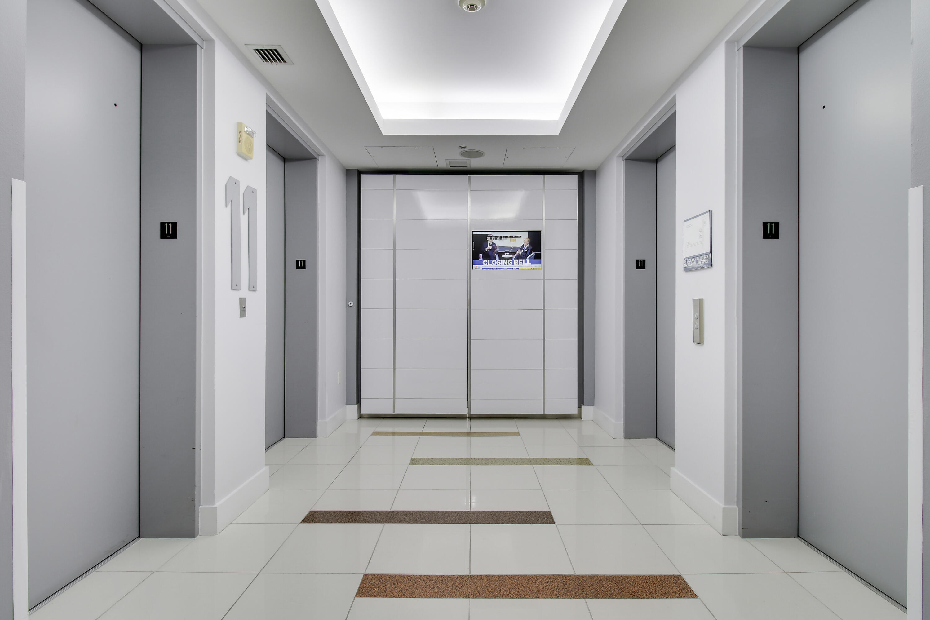 300 S Australian Avenue 1116