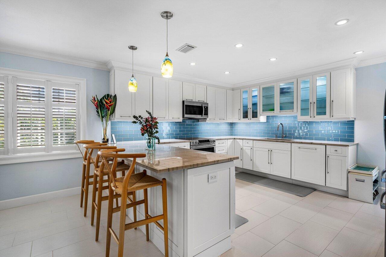 1700 S Ocean Boulevard 18