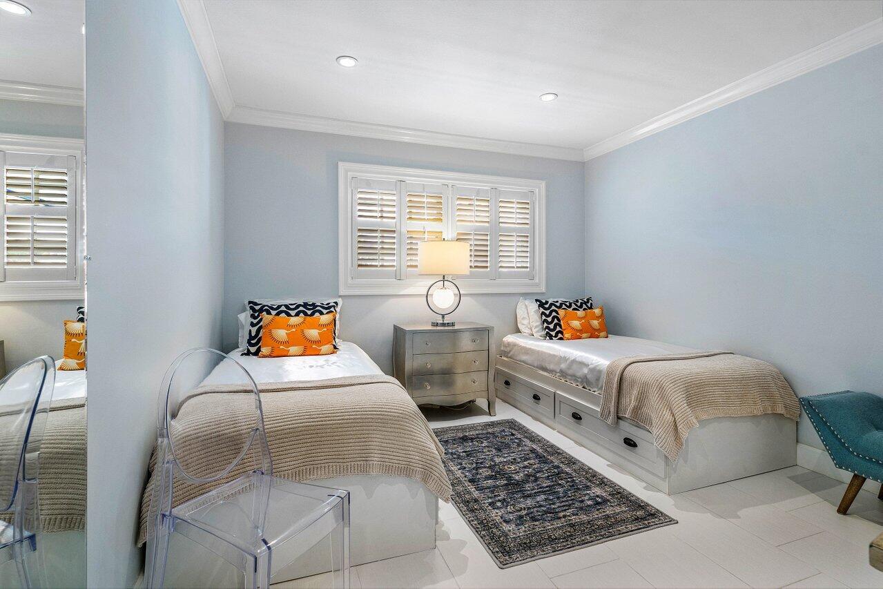 1700 S Ocean Boulevard 18