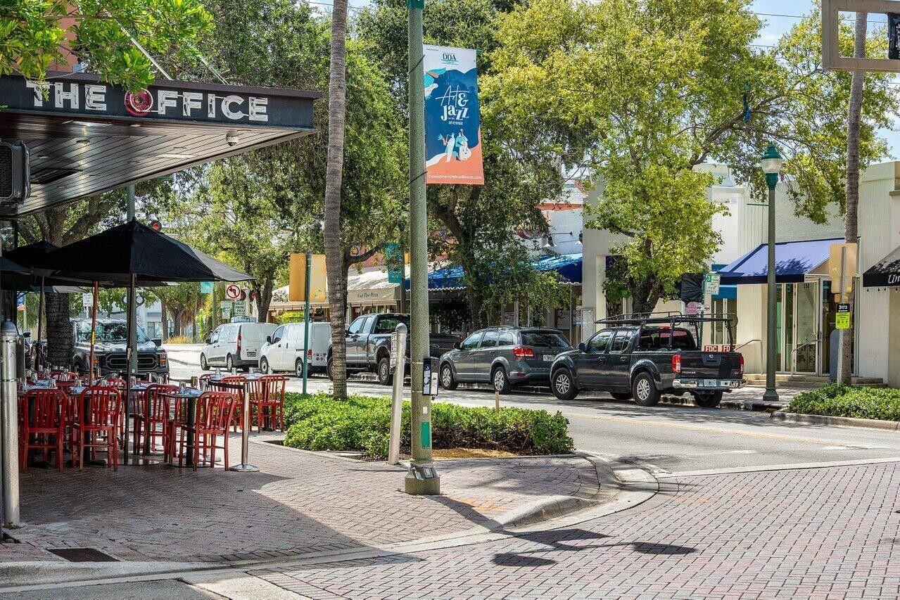 1700 S Ocean Boulevard 18