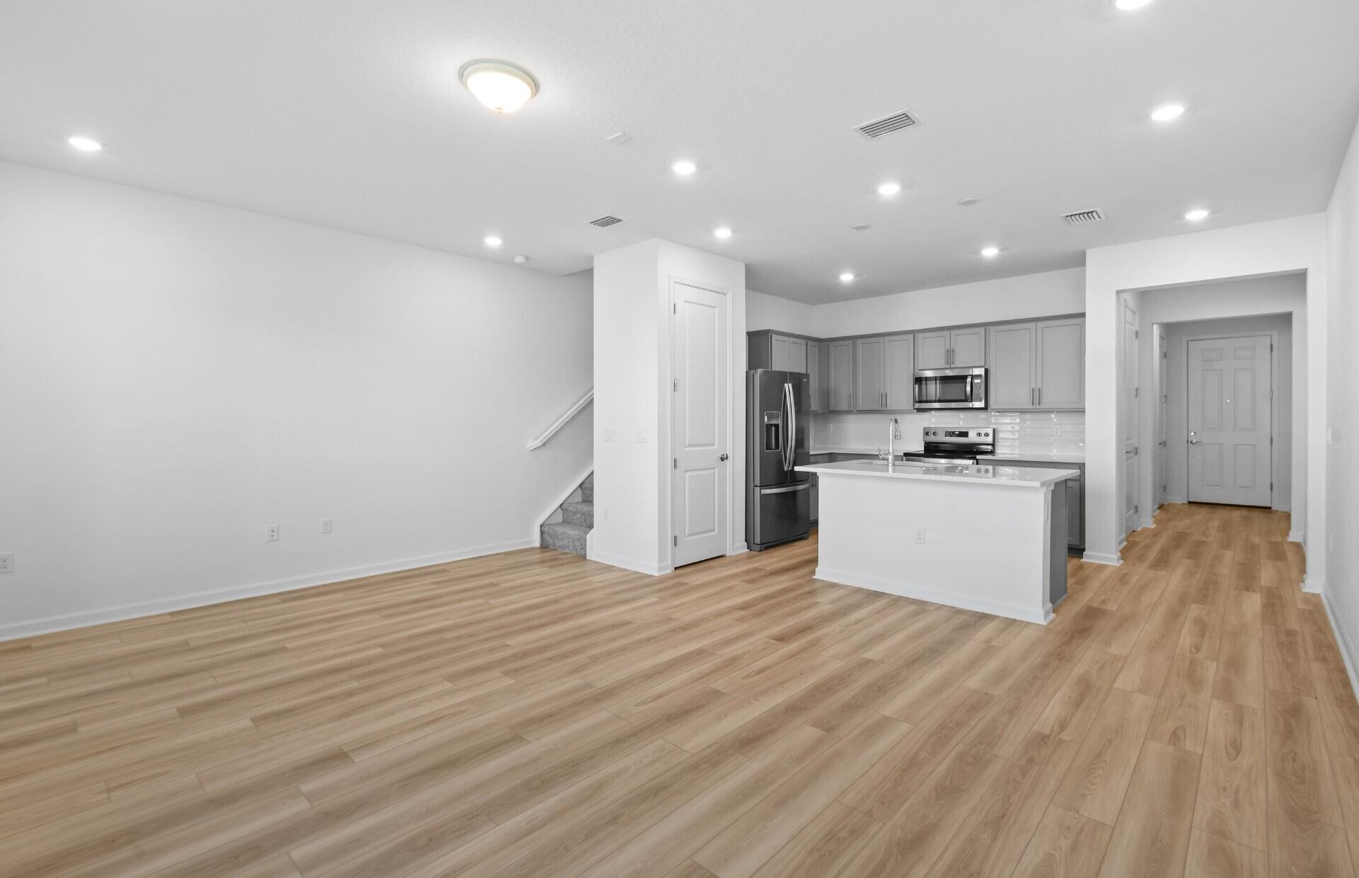 7648 SW Lucy Lane Latitude