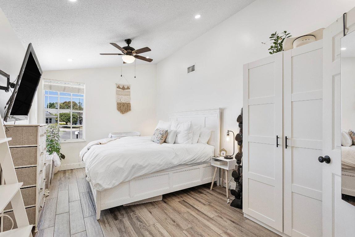 28 Misty Meadow Drive