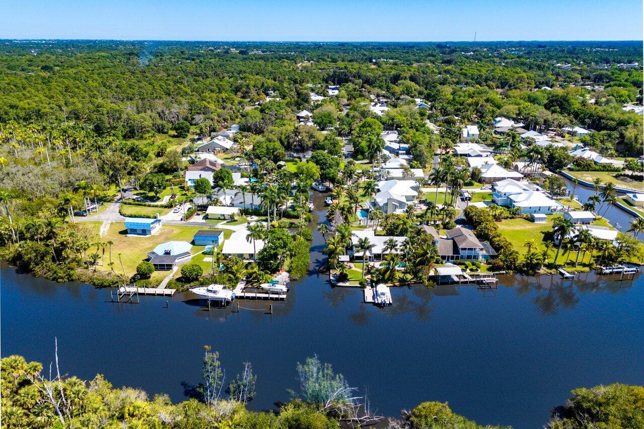 936 SW Rustic Circle