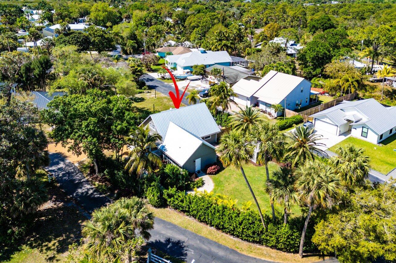 936 SW Rustic Circle