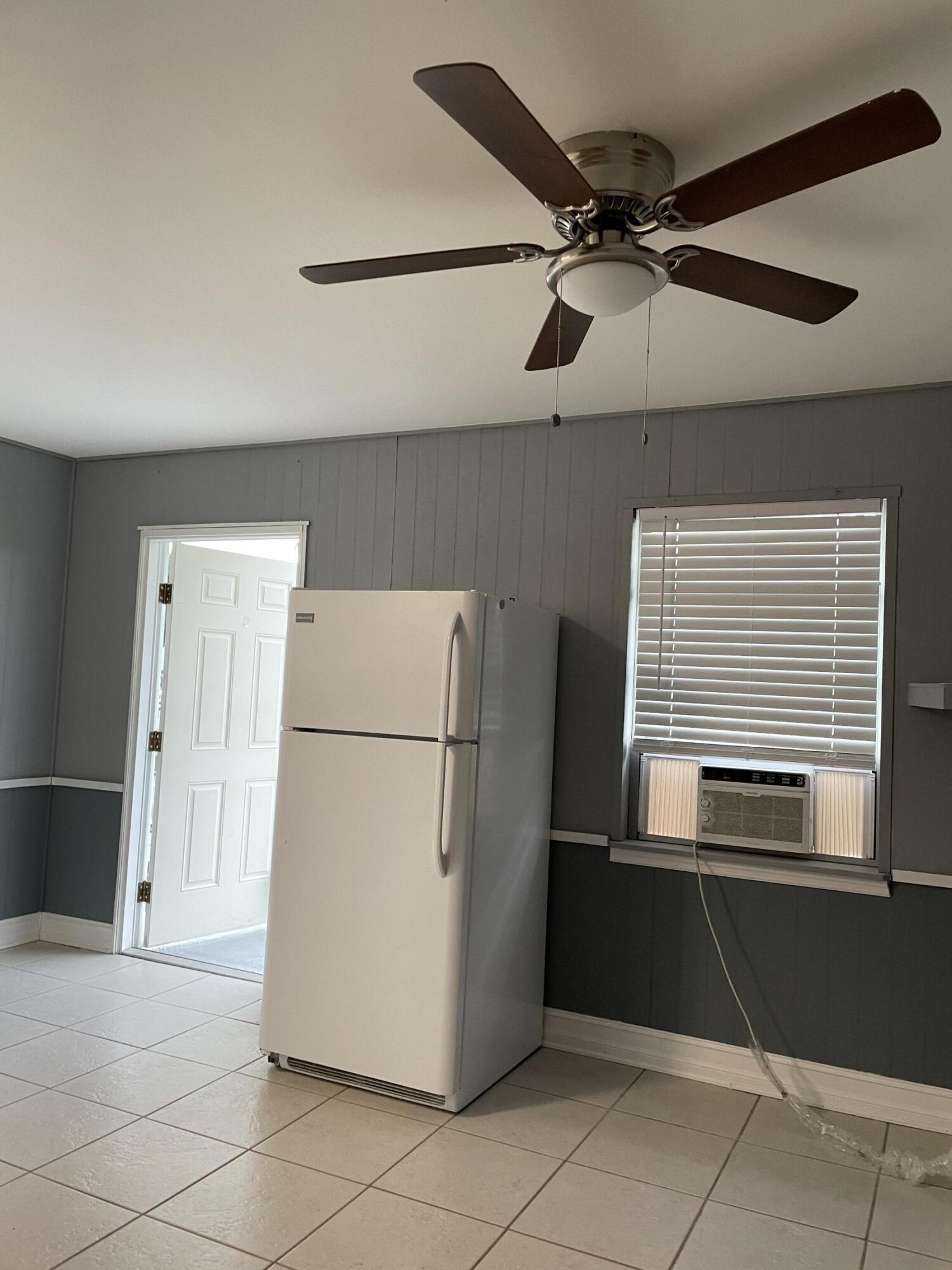 1808 St Lucie Court B