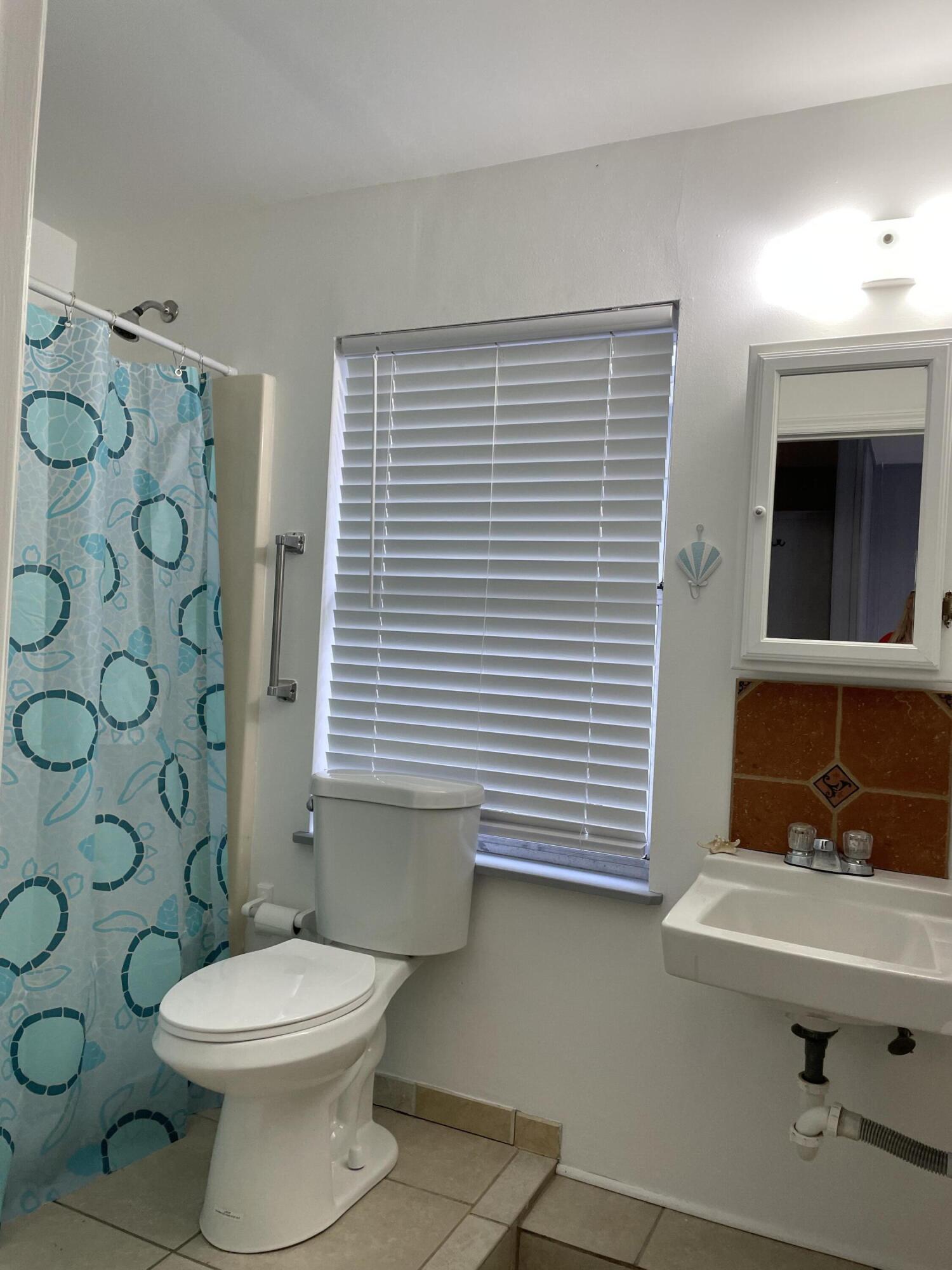 1808 St Lucie Court B