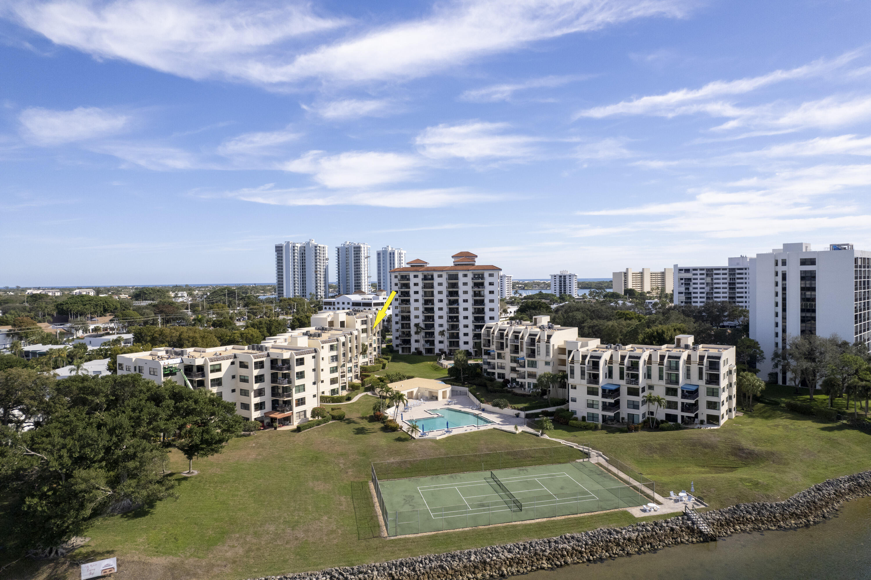 372 Golfview Road 502