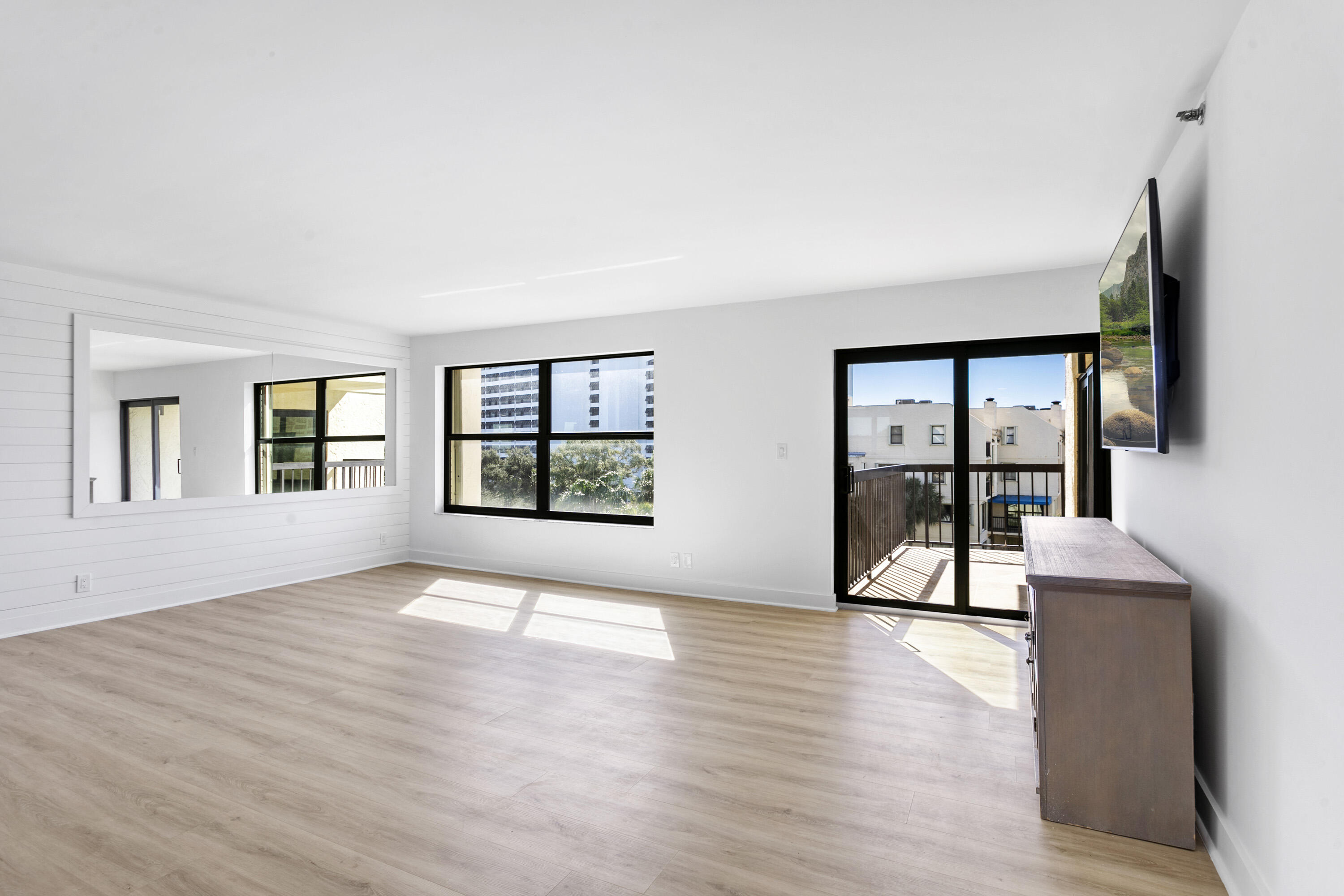 372 Golfview Road 502