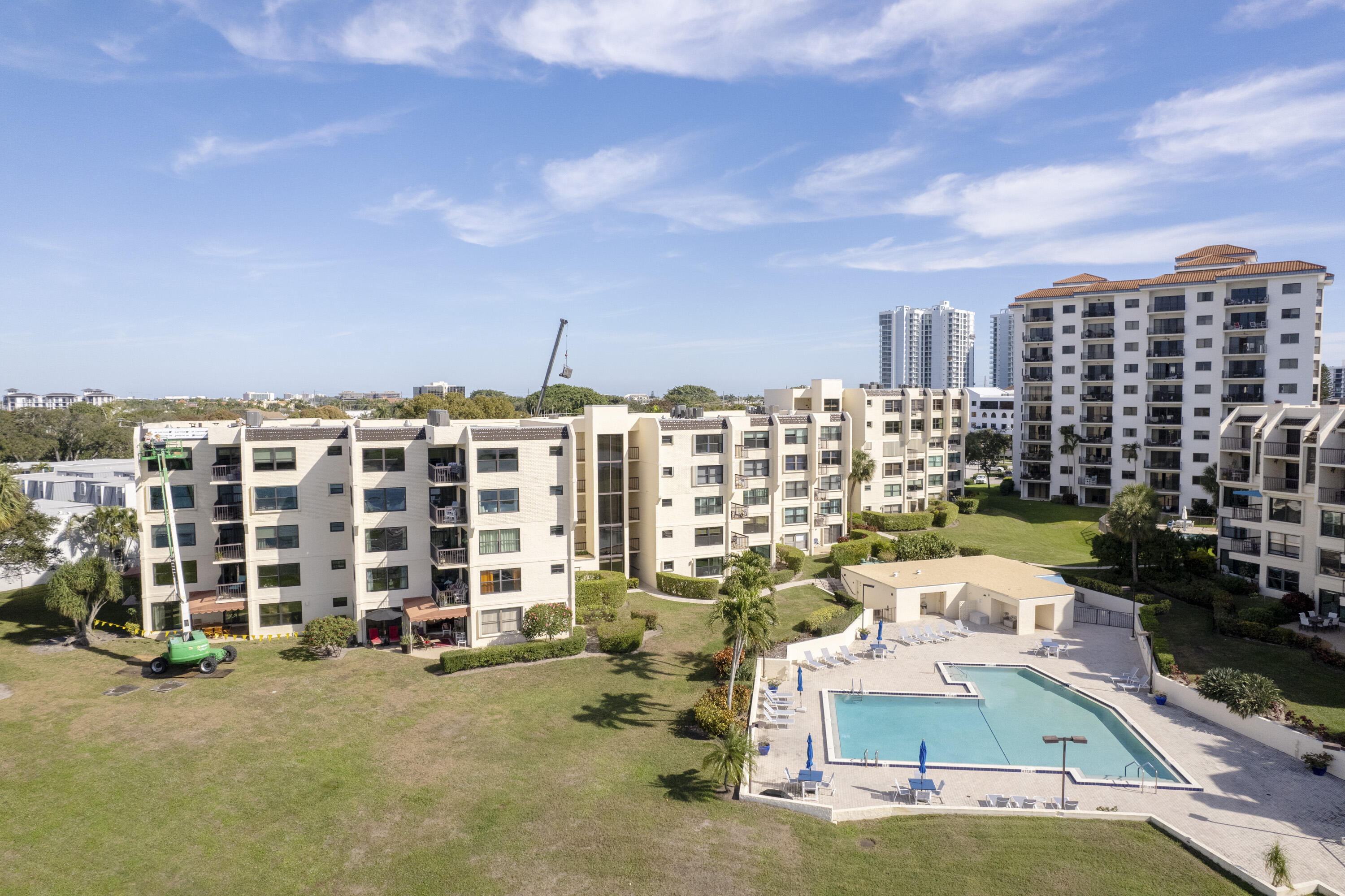 372 Golfview Road 502