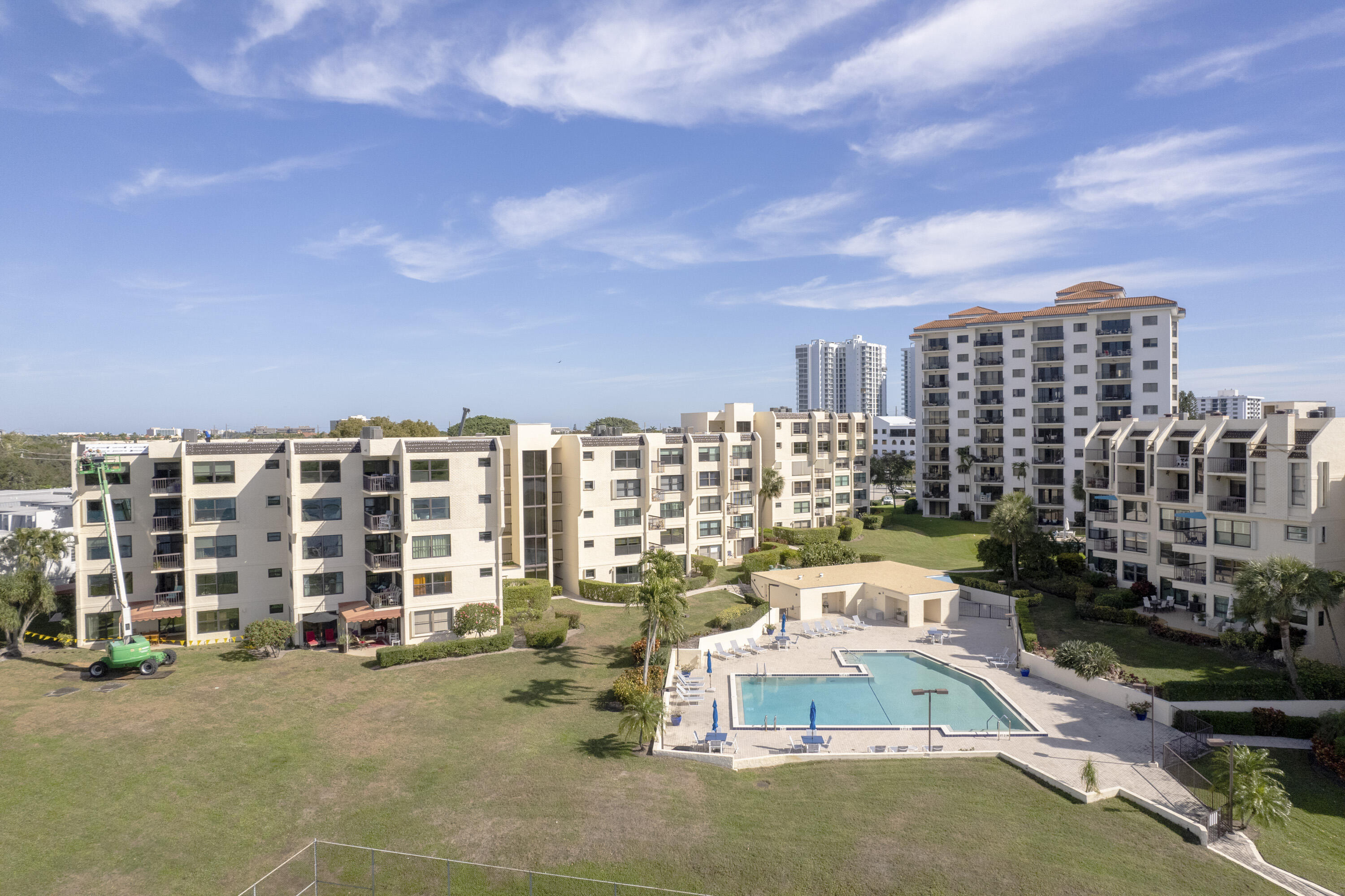 372 Golfview Road 502