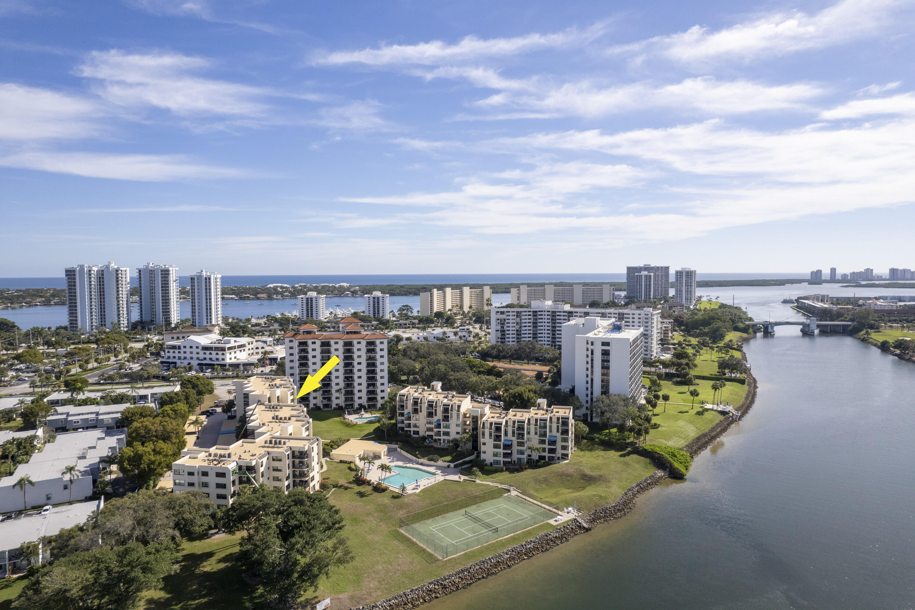 372 Golfview Road 502