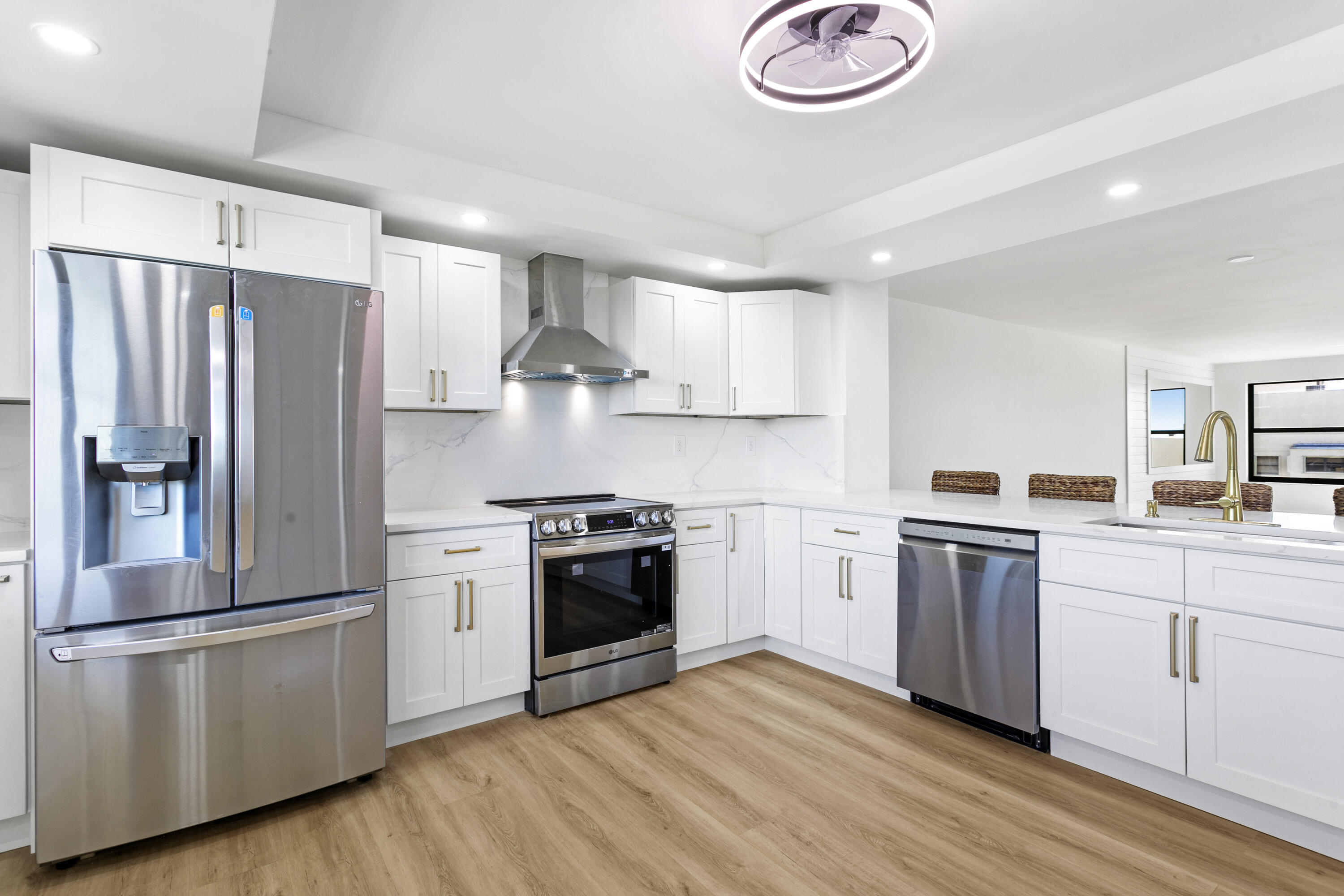 372 Golfview Road 502