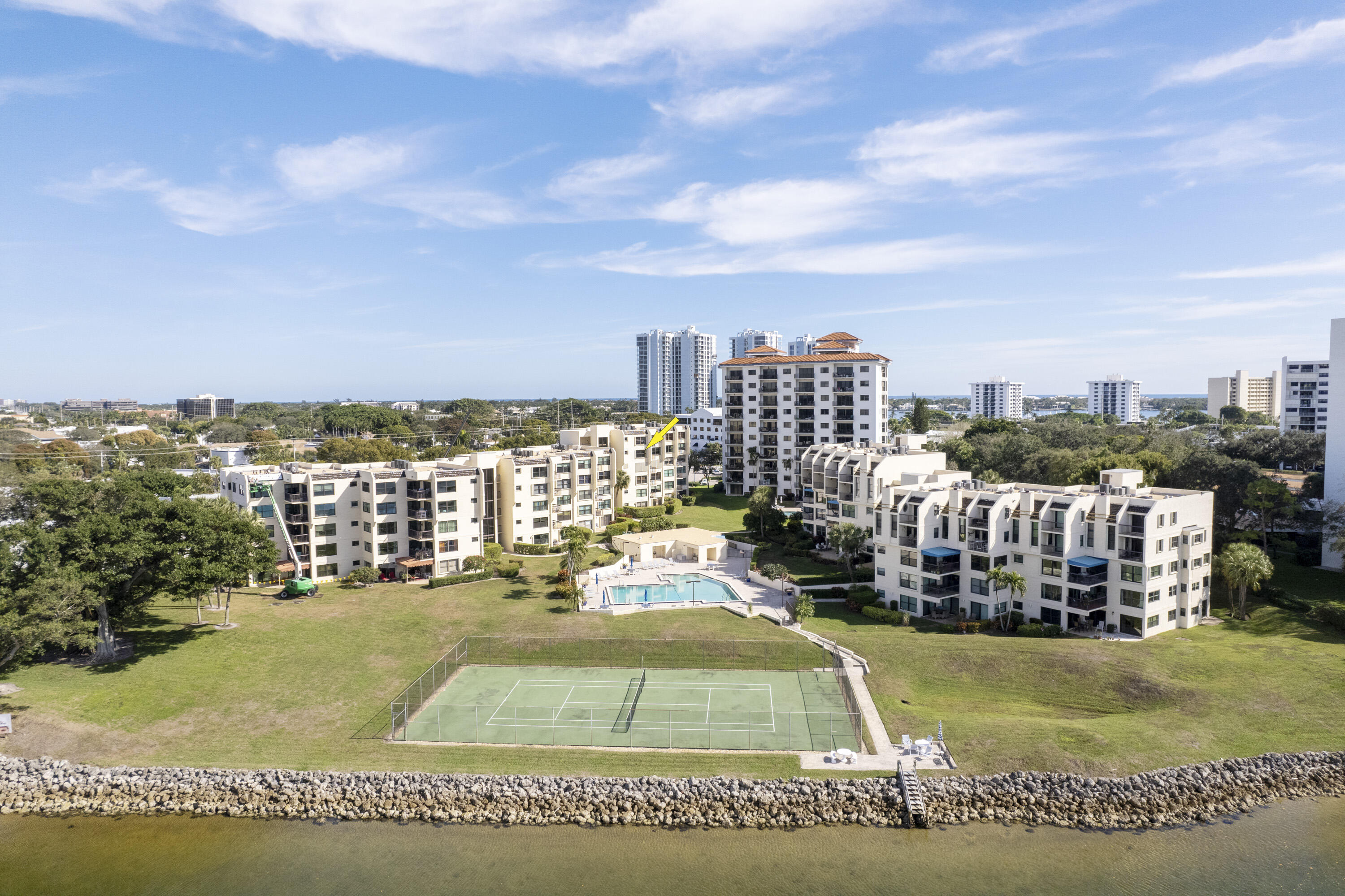 372 Golfview Road 502