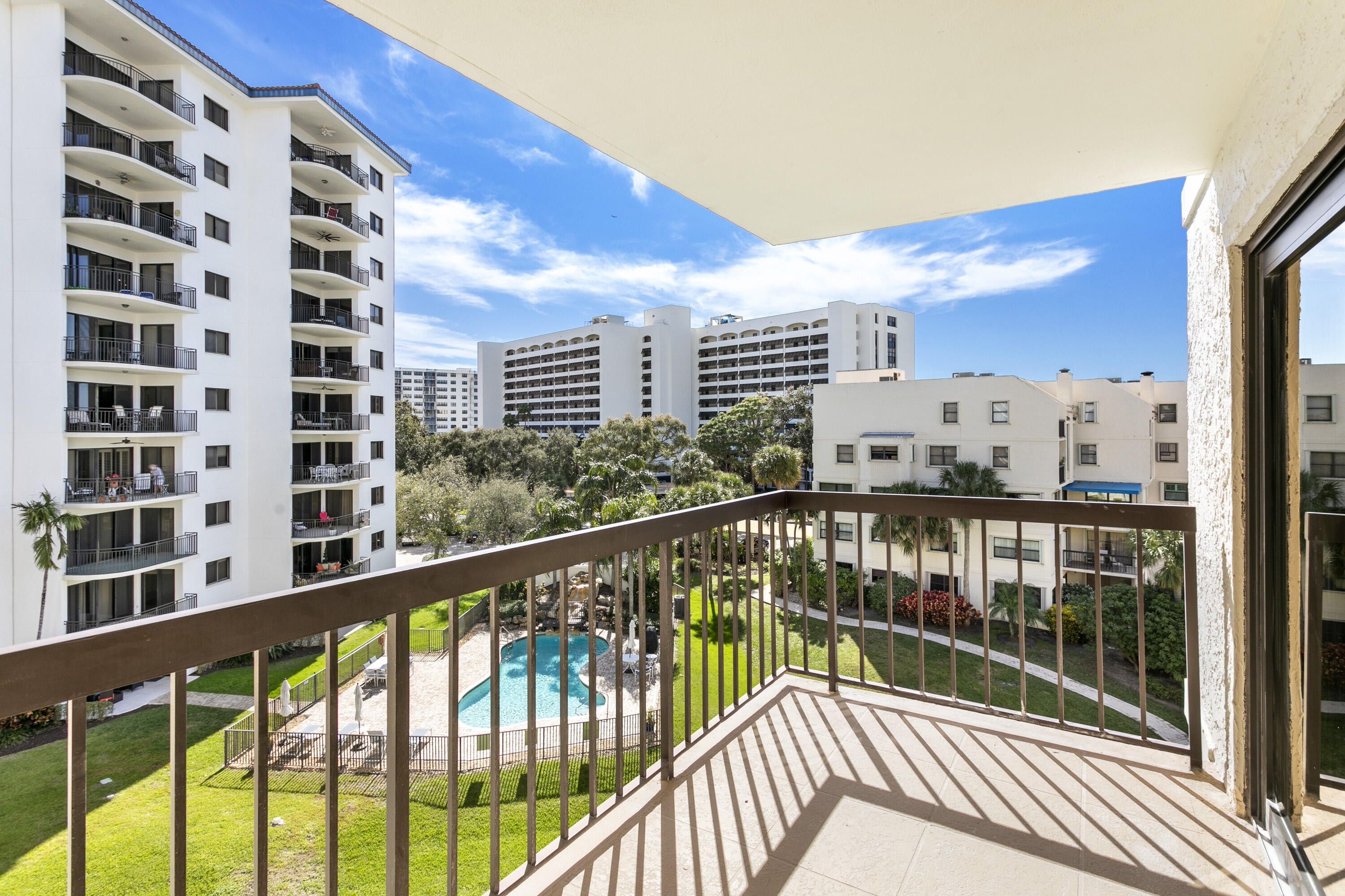 372 Golfview Road 502