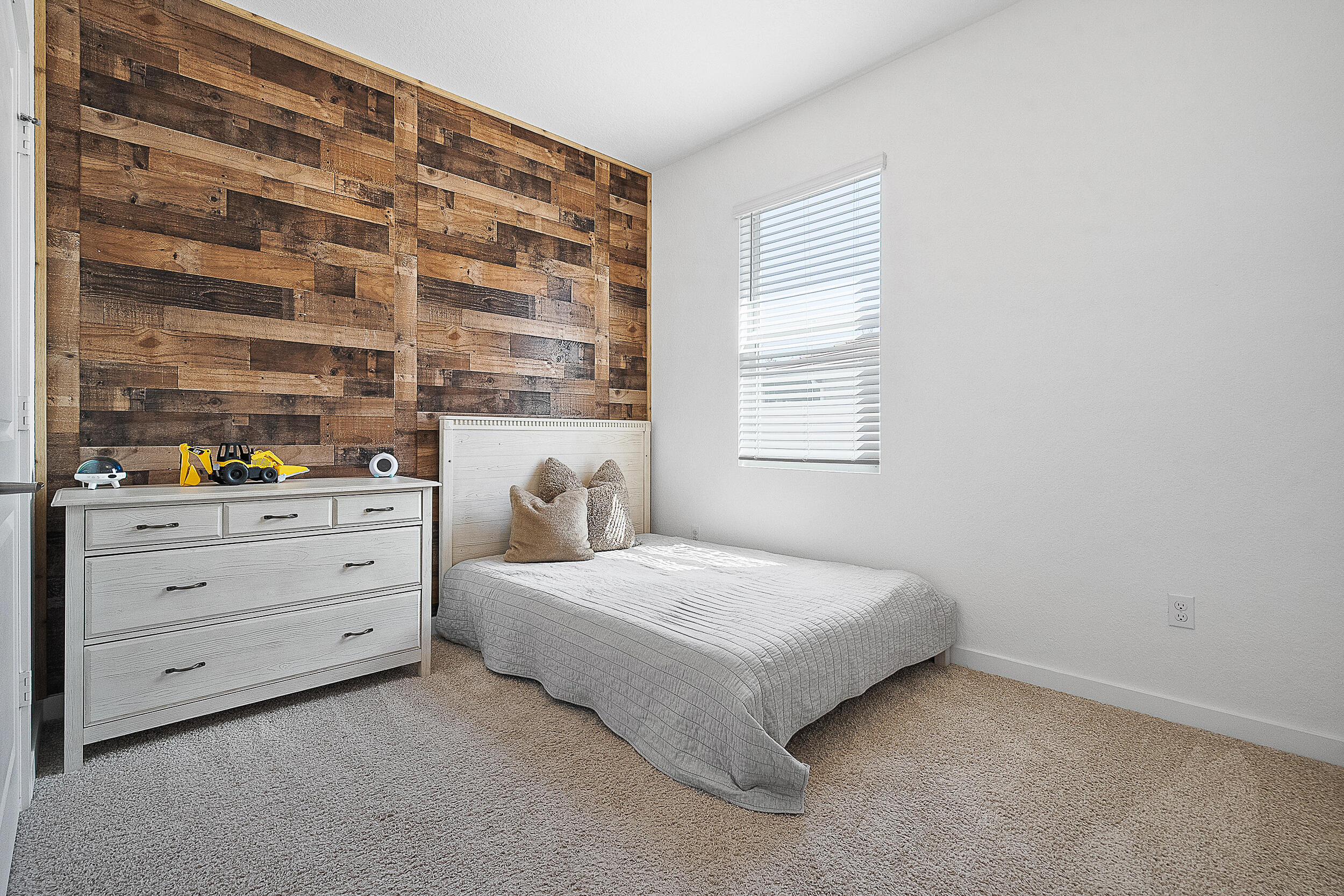 2274 SW Strawberry Terrace