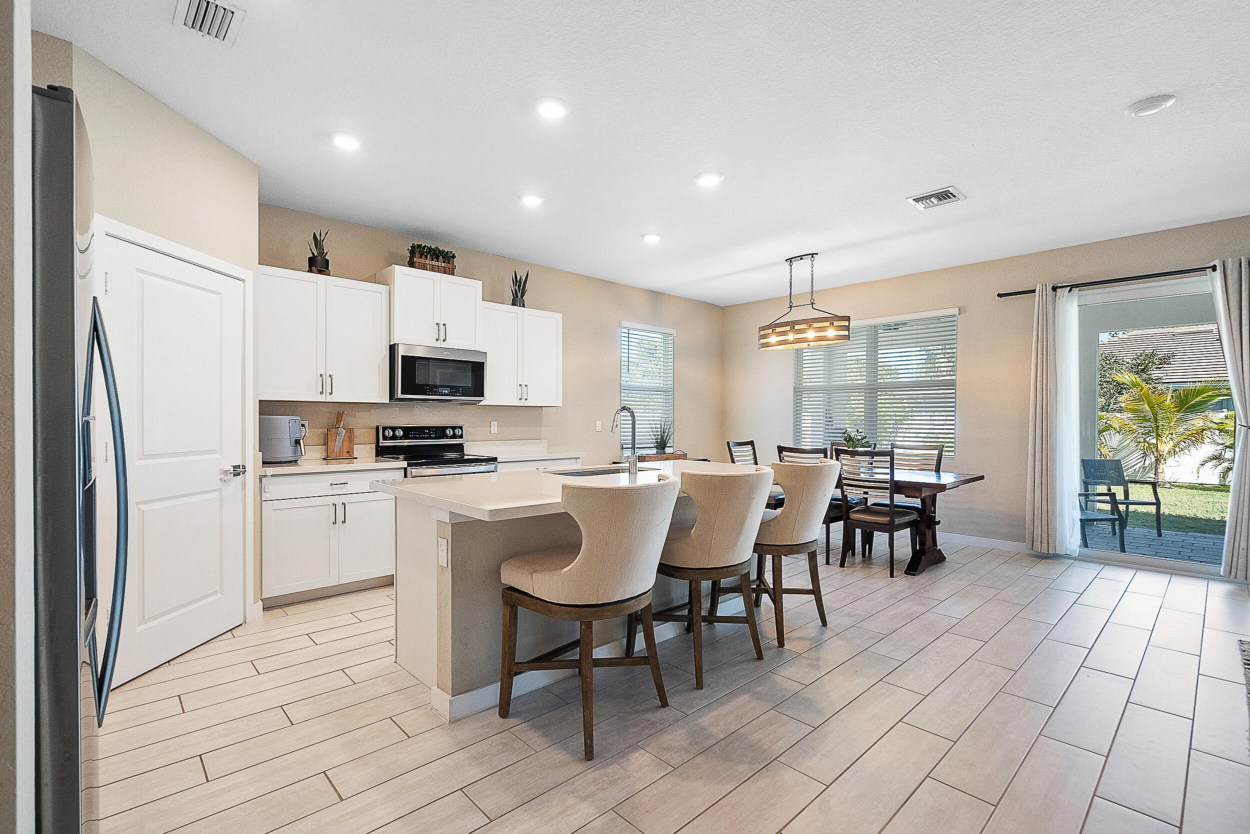 2274 SW Strawberry Terrace