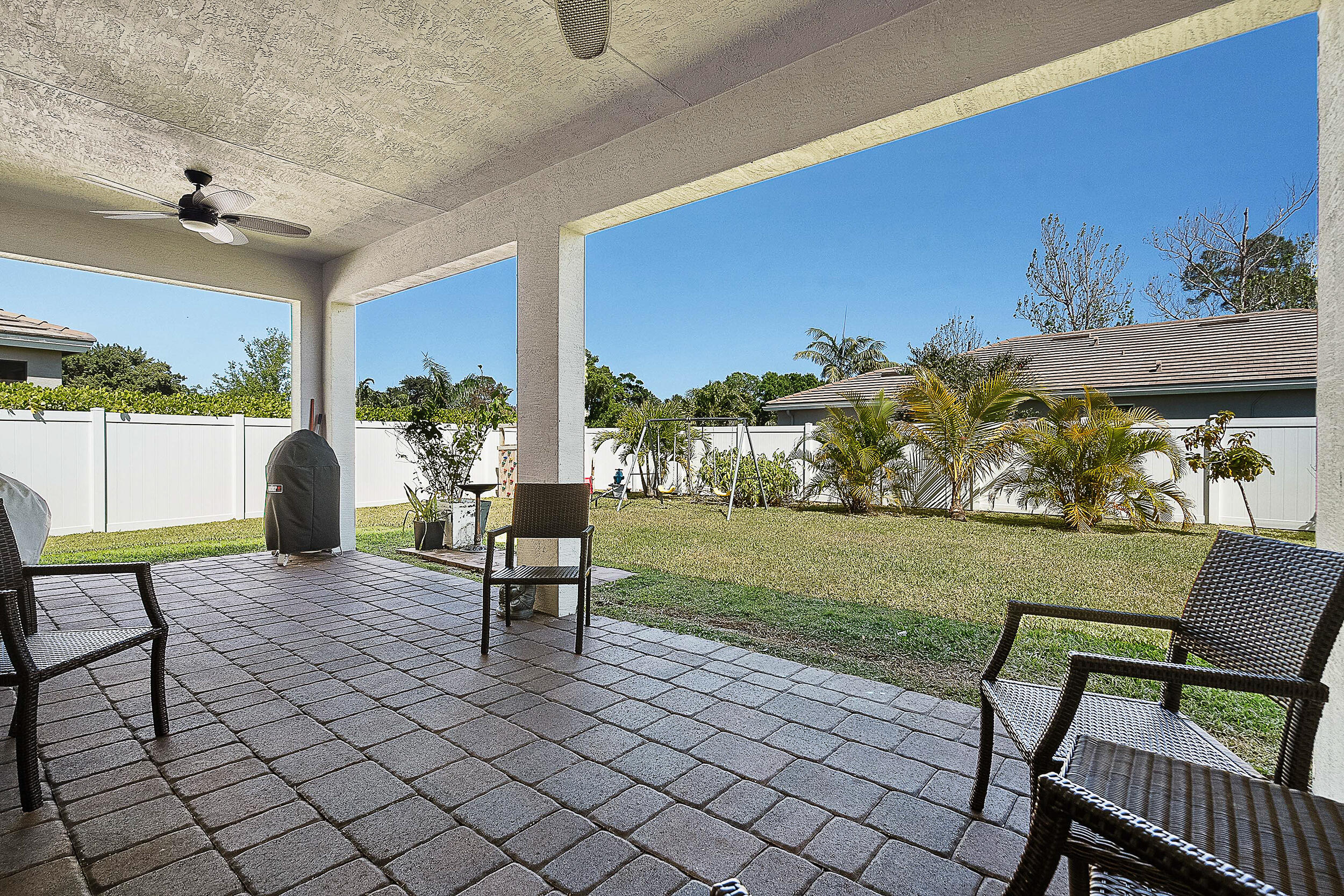 2274 SW Strawberry Terrace