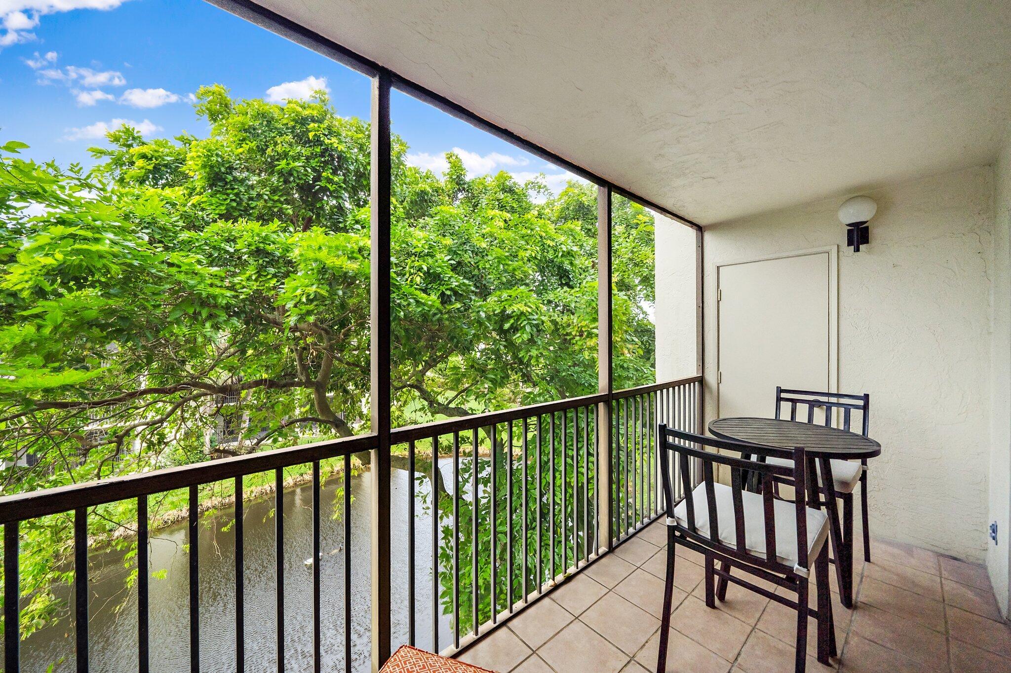 1605 S Us Highway 1 A306