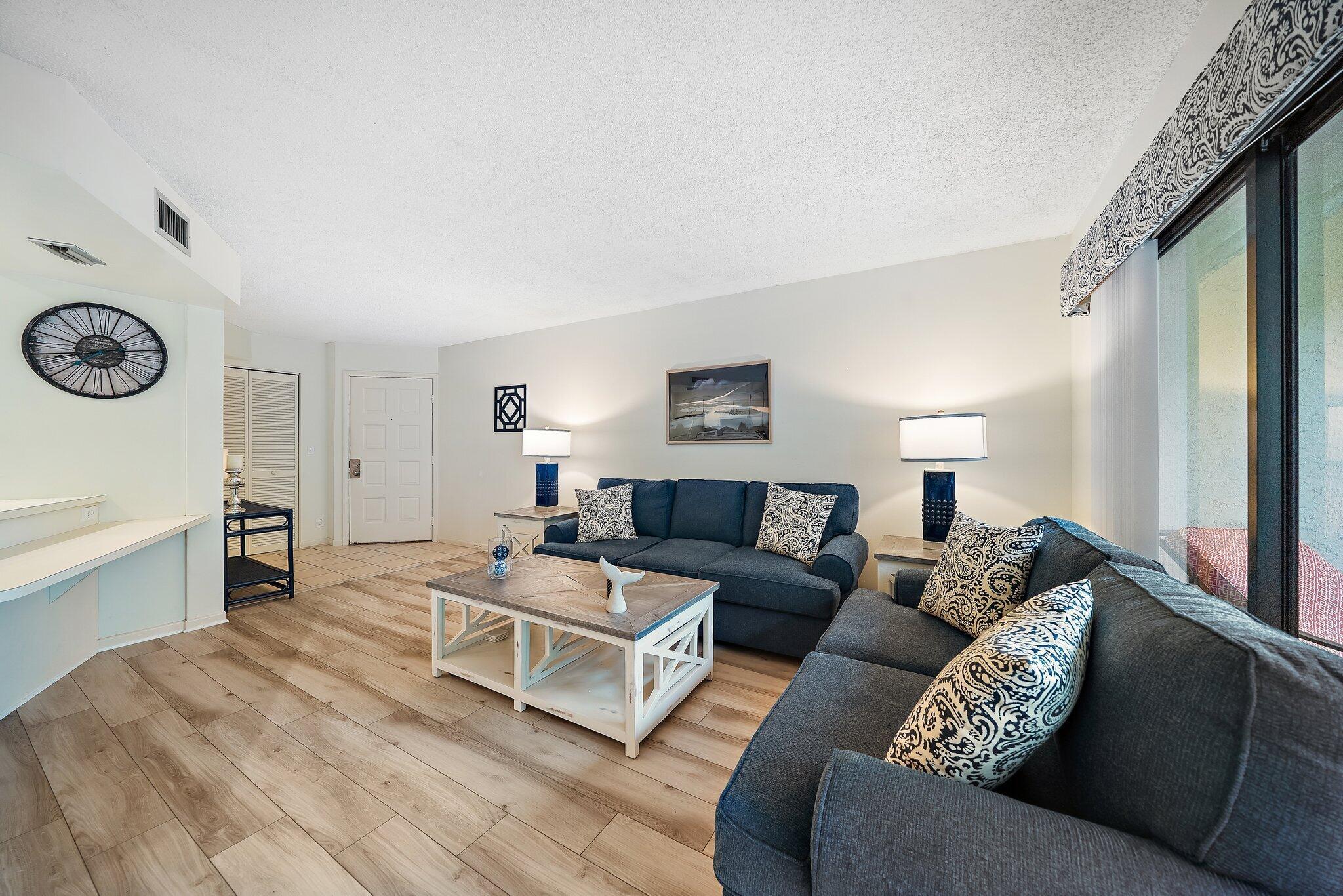 1605 S Us Highway 1 A306