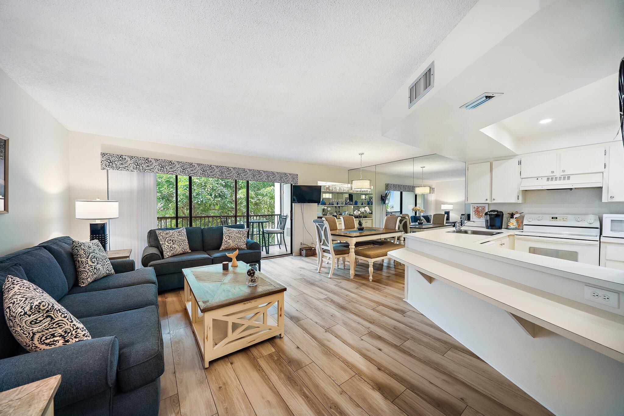 1605 S Us Highway 1 A306