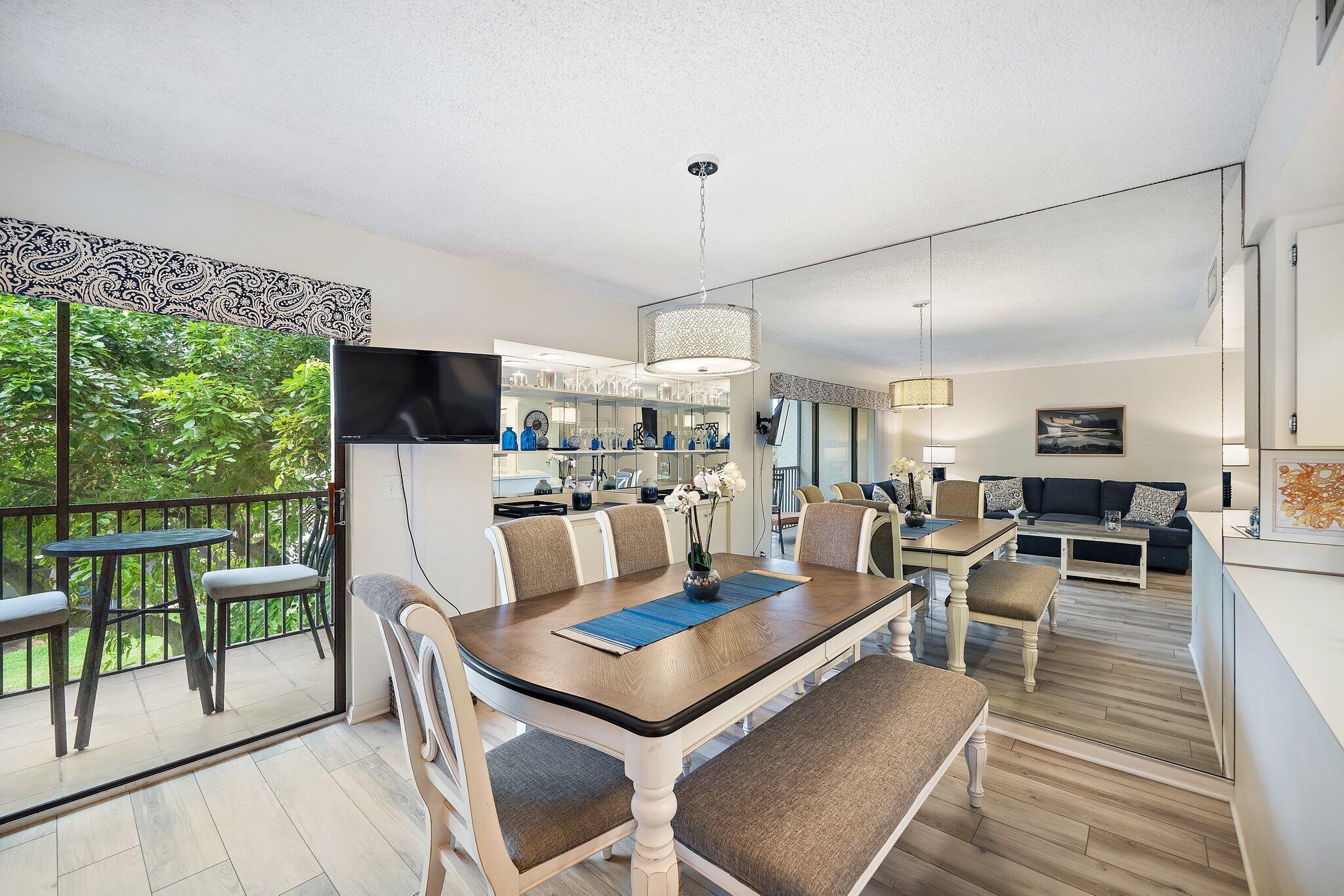 1605 S Us Highway 1 A306