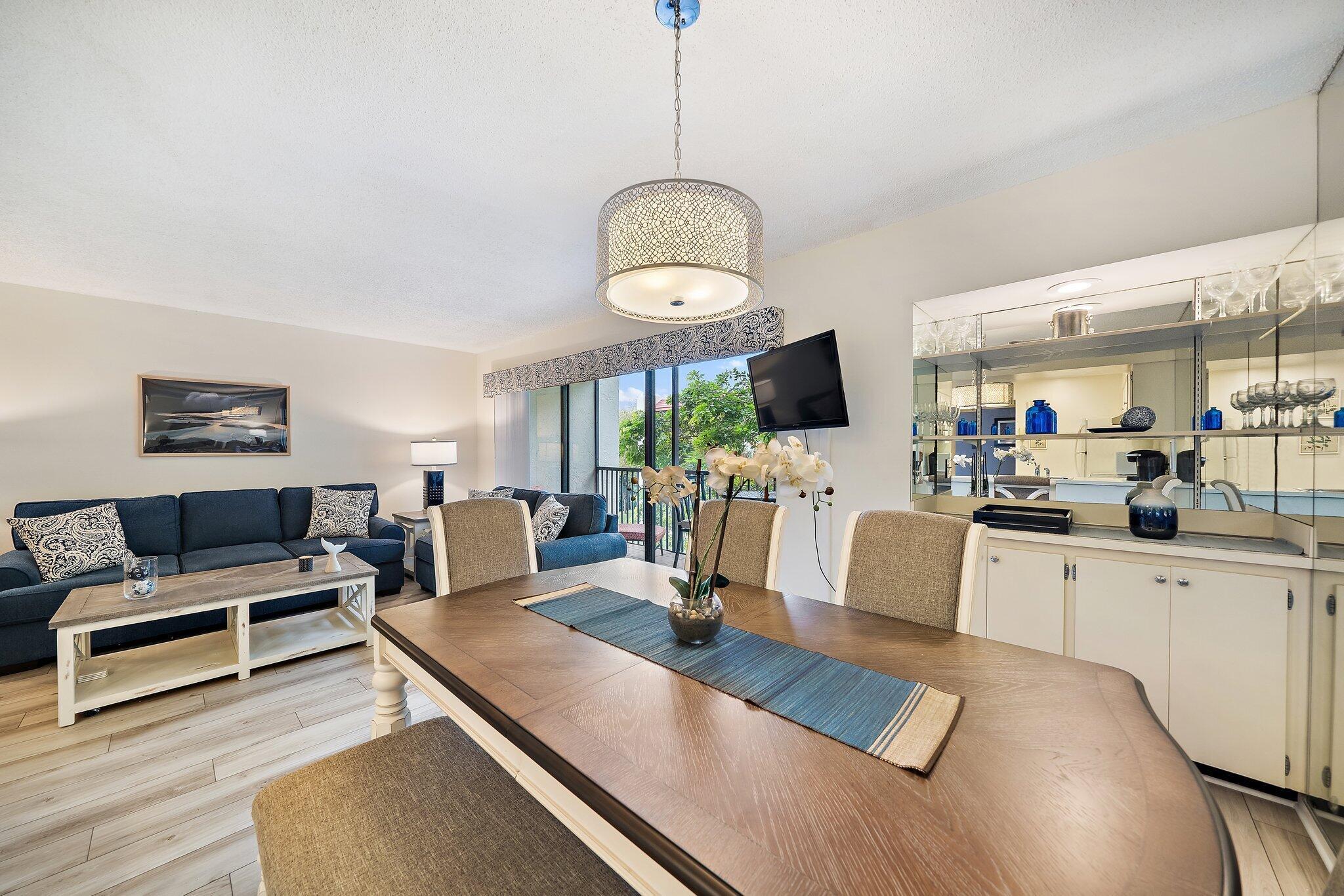 1605 S Us Highway 1 A306