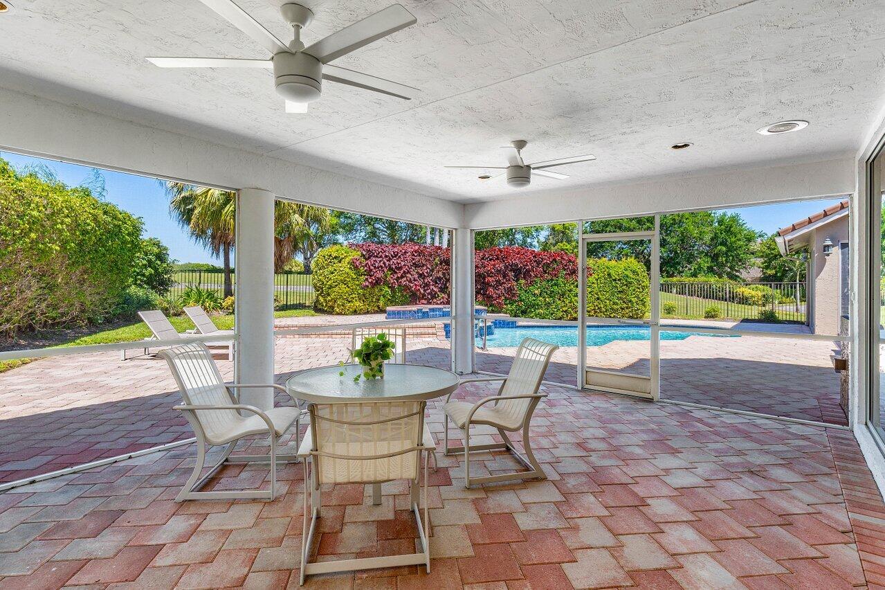 4719 Bocaire Boulevard