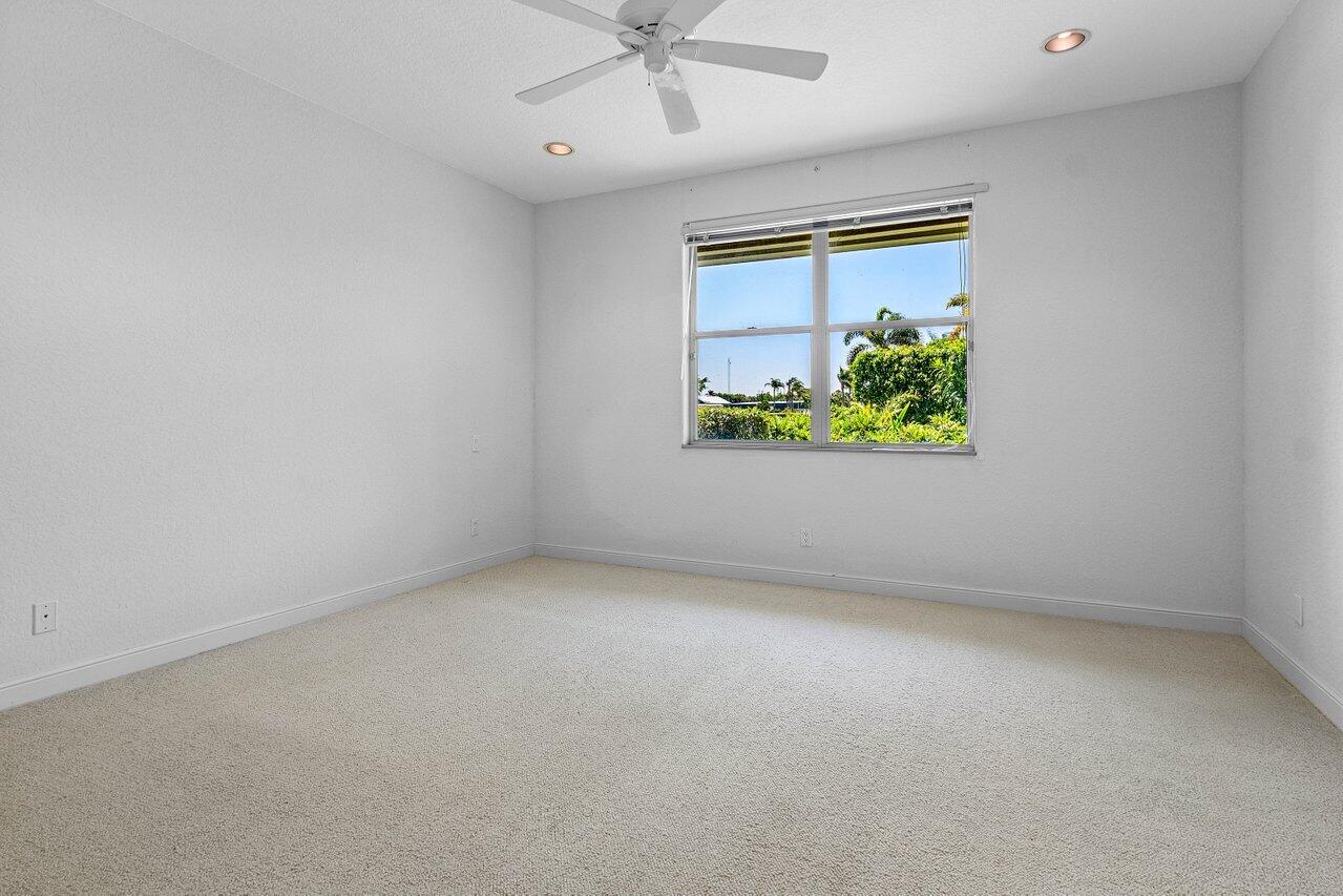 4719 Bocaire Boulevard